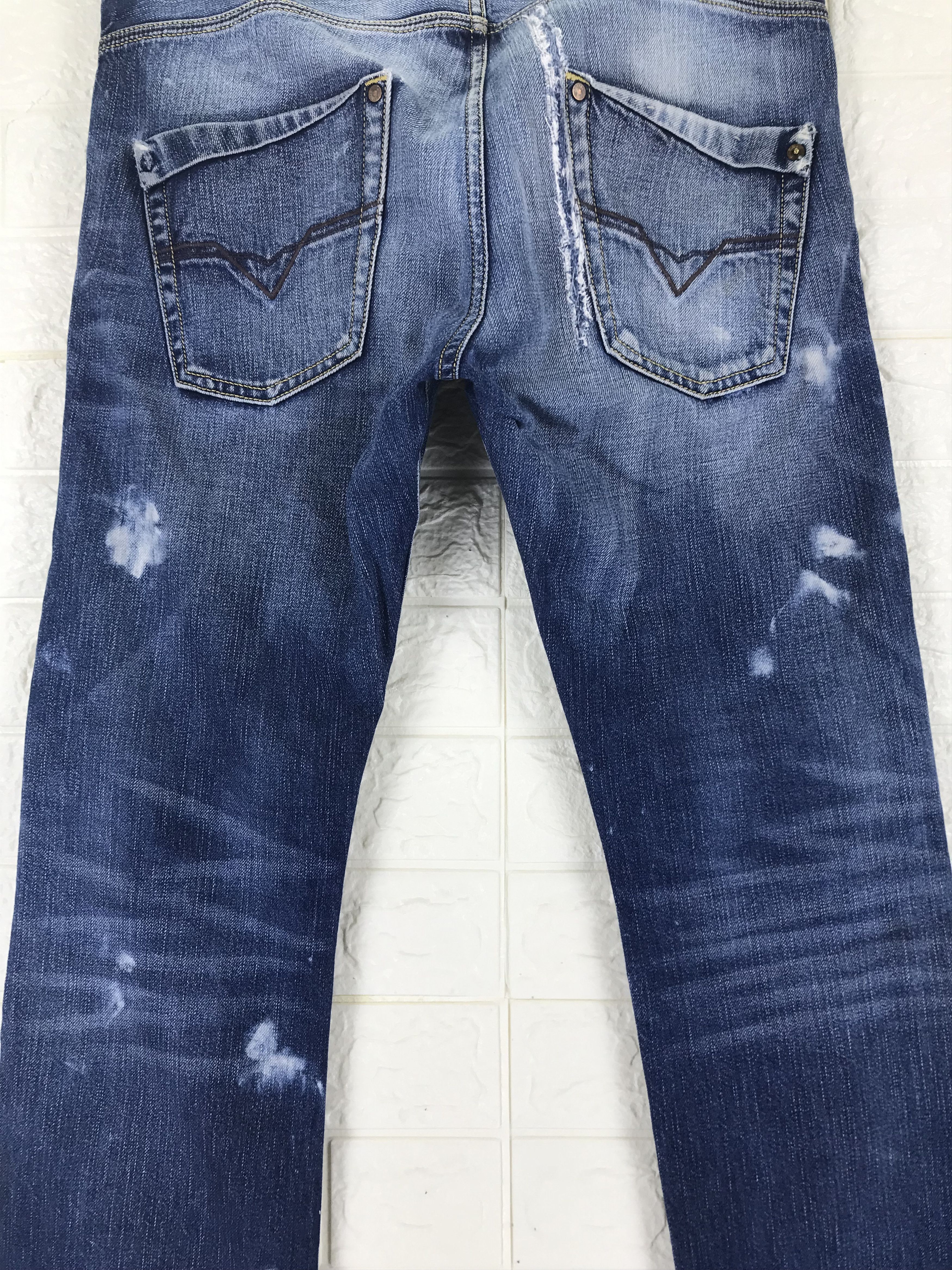 Diesel Vintage Diesel Distressed Denim Faded Blue Jeans Size US 29 - 7 Thumbnail