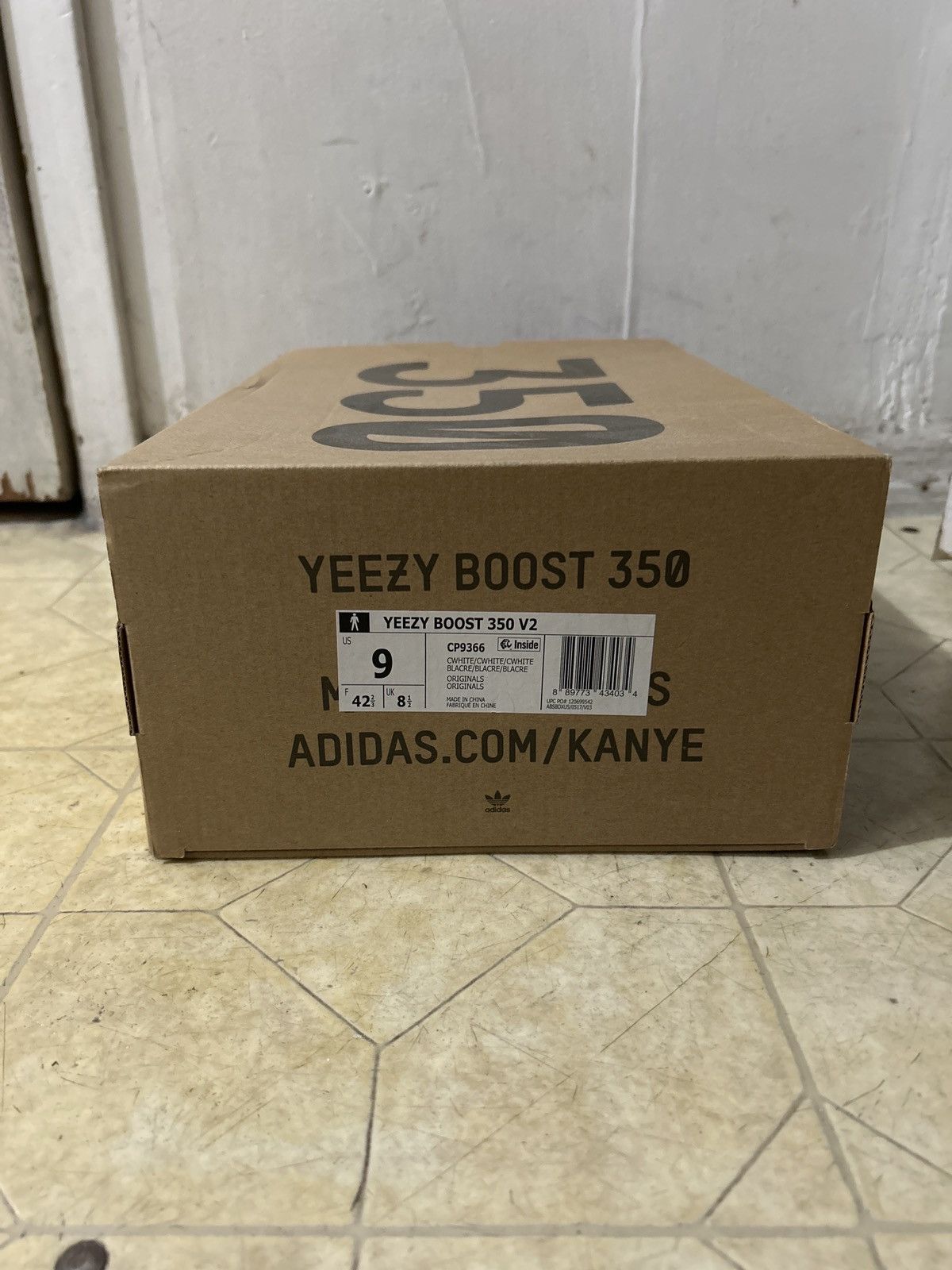 Yeezy adidas Yeezy Boost 350 V2 Cream Size US 9 / EU 42 - 7 Thumbnail