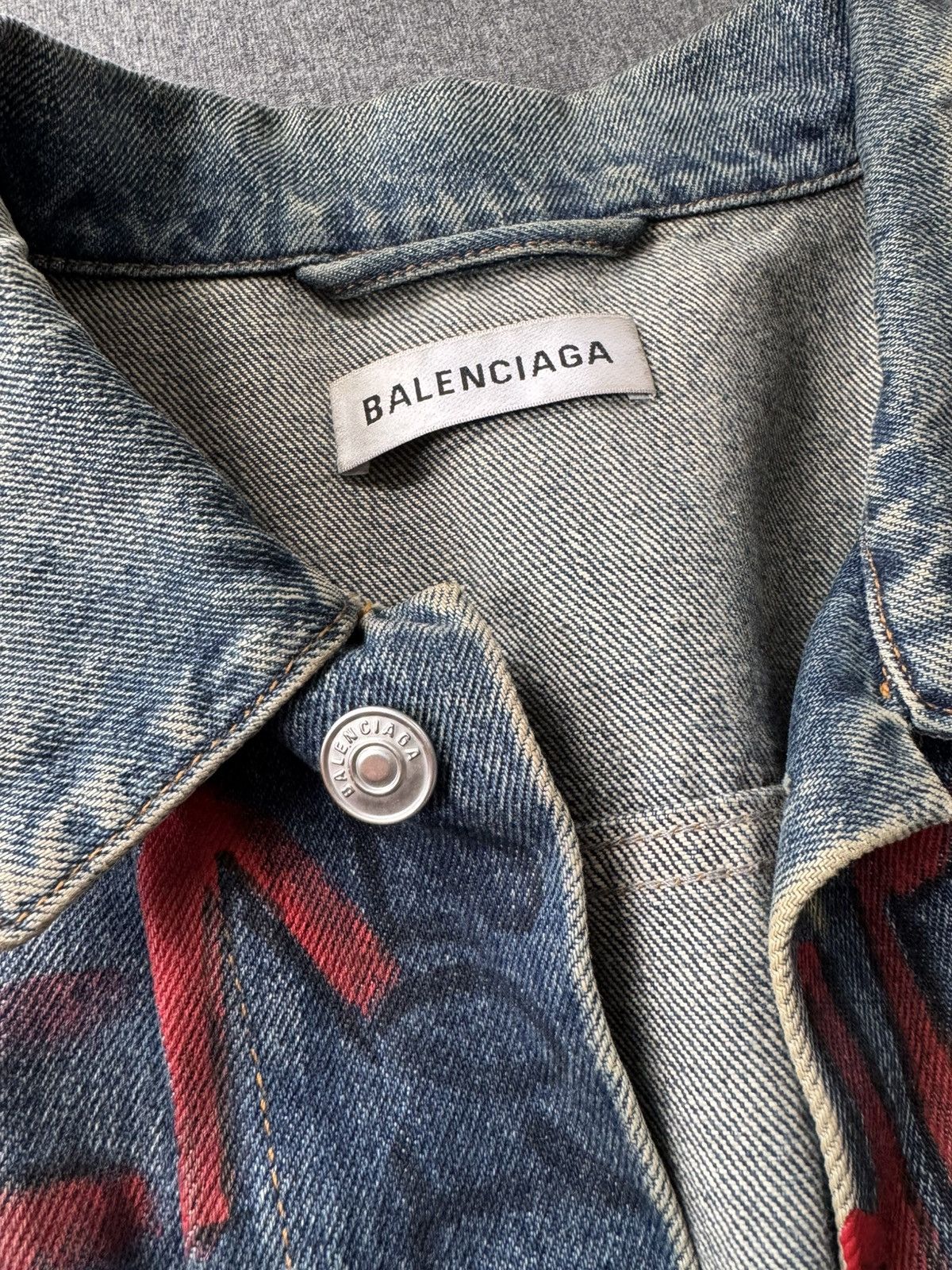 Balenciaga Balenciaga Denim Jacket Custom Painted Grafitti All-Over Size US S / EU 44-46 / 1 - 5 Thumbnail