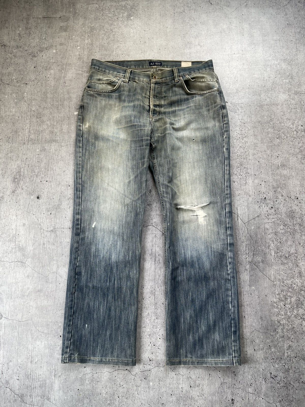 Armani × Vintage 🤯CRAZY DISRESSED🤯Vintage Armani Jeans Baggy JAPANESE Denim Y Size US 36 / EU 52 - 7 Thumbnail