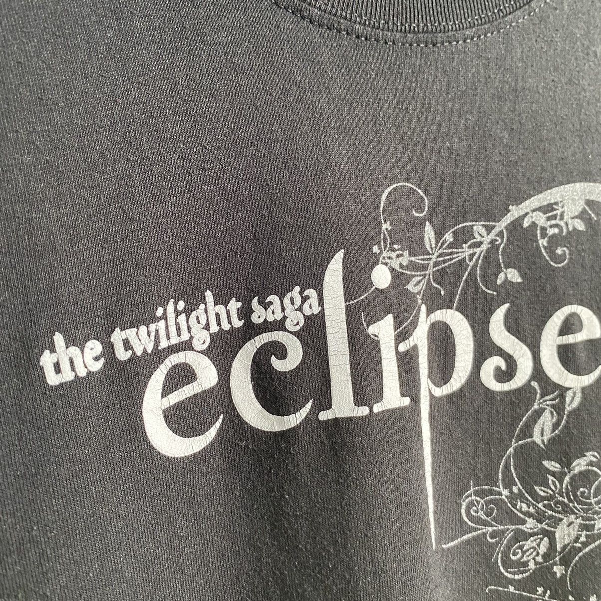 Vintage Vintage Y2K The Twilight Saga Promo Movie ERD GRUNGE TEE Size US XL / EU 56 / 4 - 4 Thumbnail