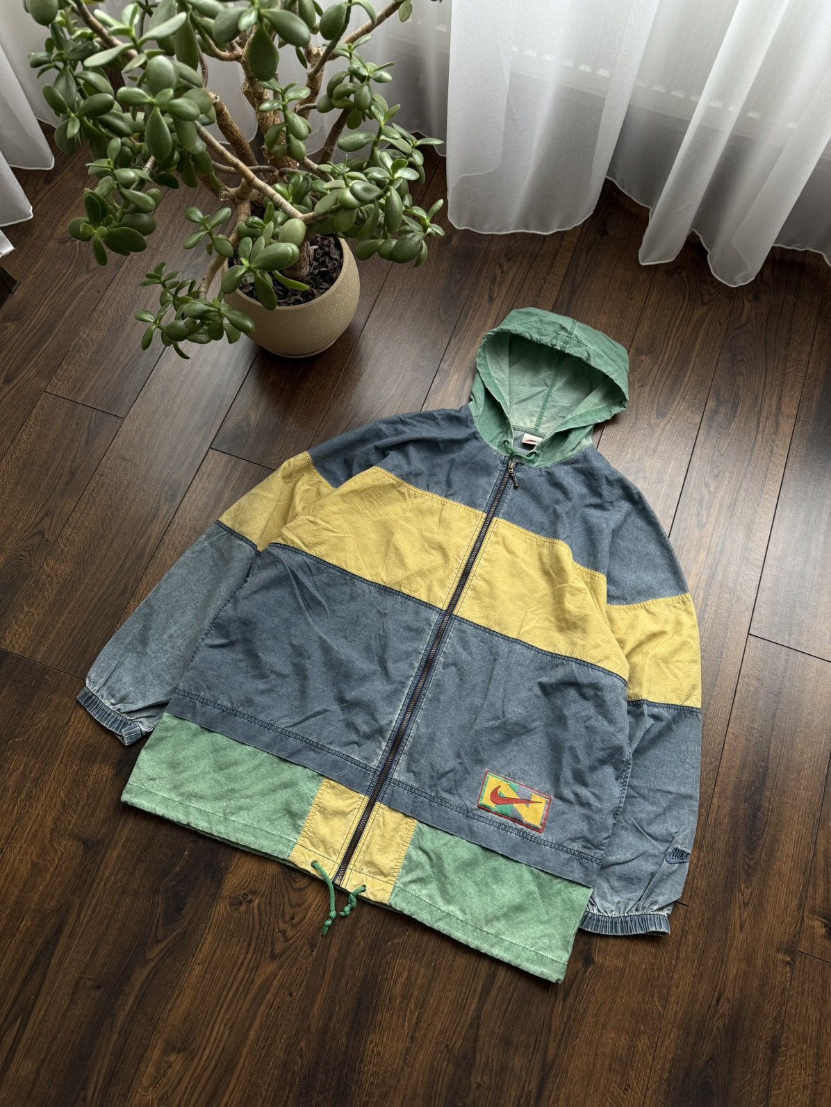 Nike Nike Vintage Long Jacket Mens Tall Faded Colourblock 90s Size US L / EU 52-54 / 3 - 1 Thumbnail