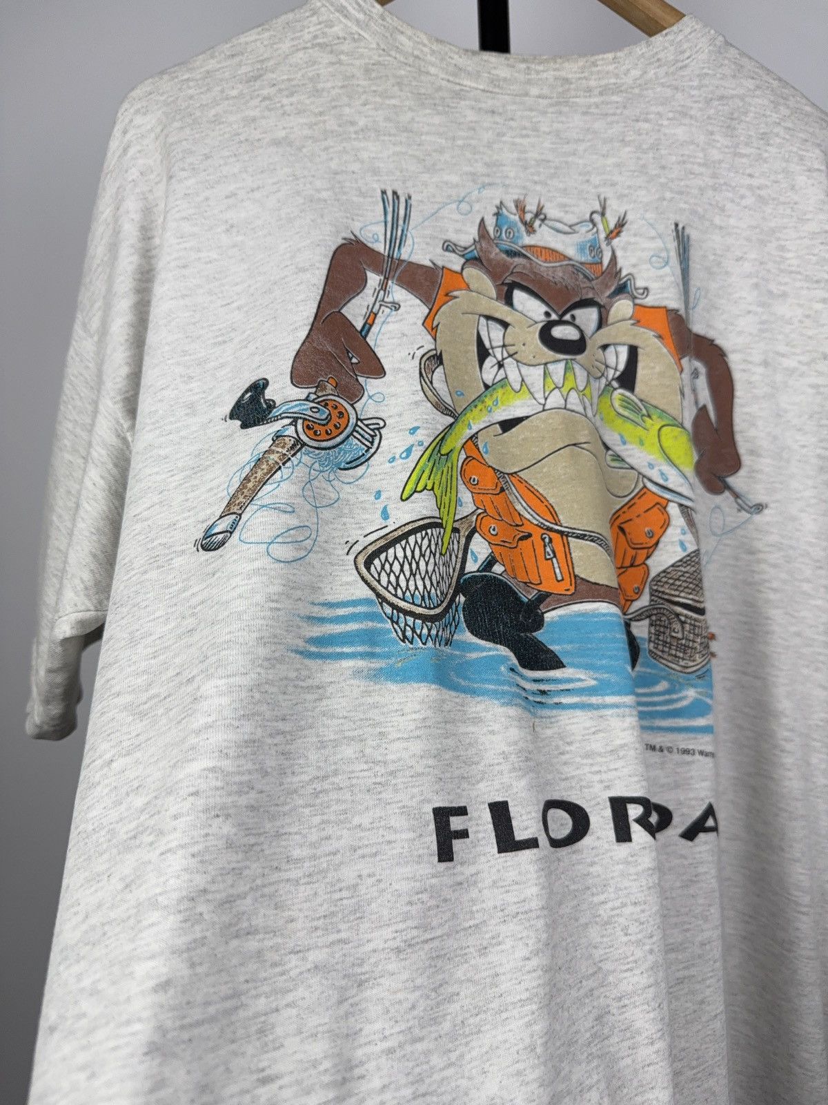 Cartoon Network × Vintage × Warner Bros Vintage 1993 Looney Tunes USA Taz Tasmanian Devil T Shirt Size US XL / EU 56 / 4 - 4 Thumbnail