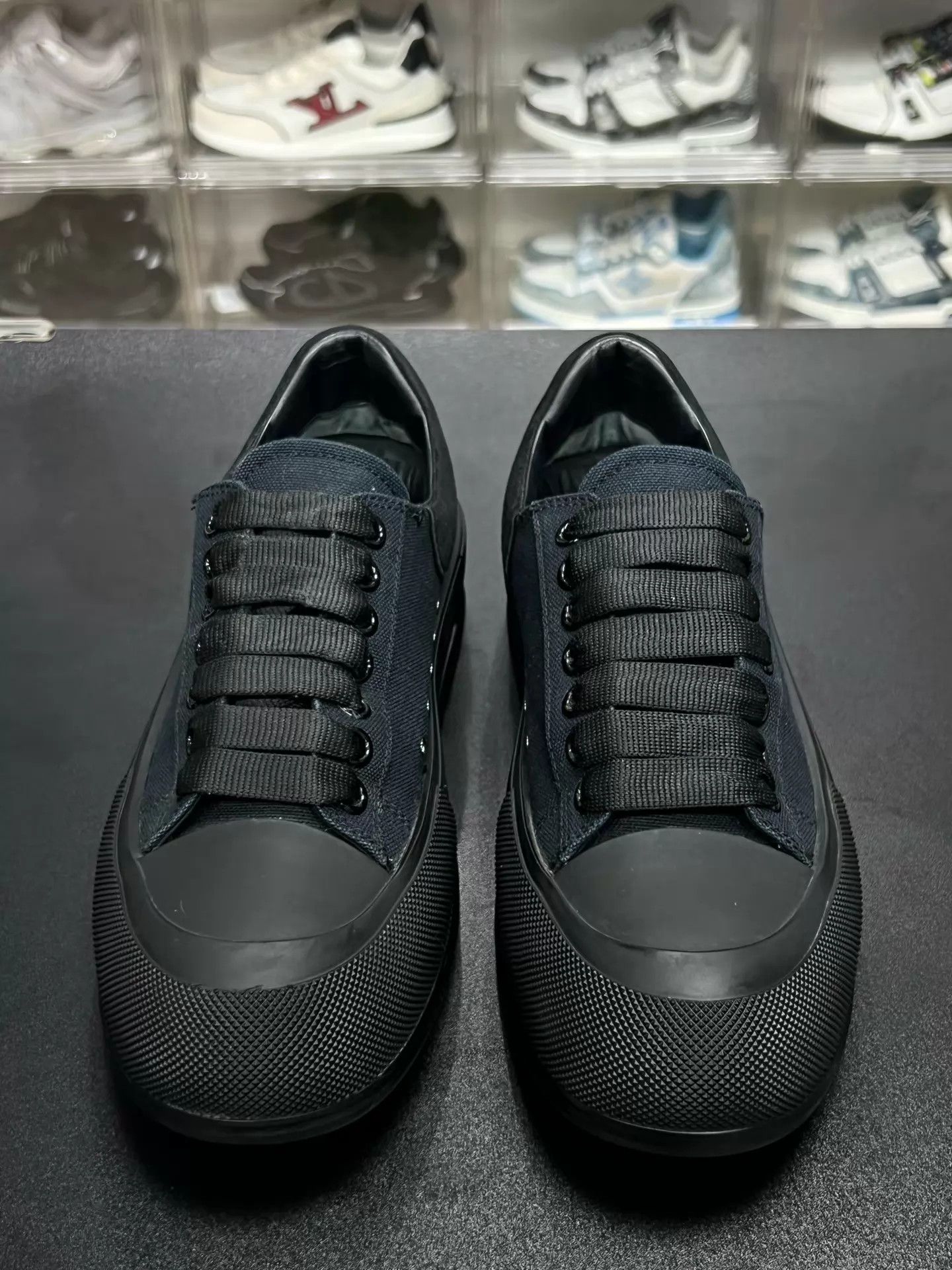 Alexander McQueen MCQ Deck Low-Top Sneakers Black Size 40 Size US 7 / EU 40 - 2 Thumbnail