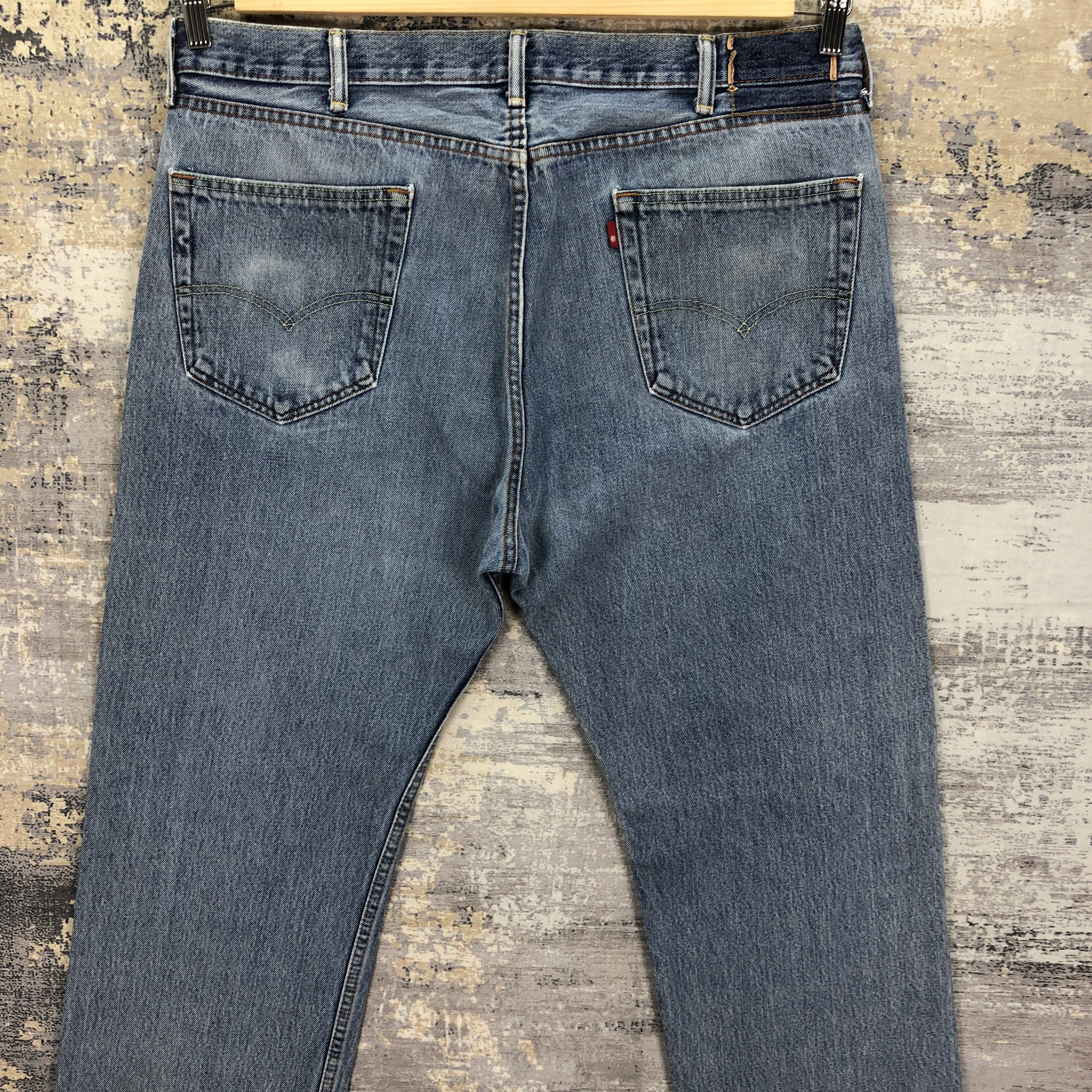 Levi's Vintage Levis 505 Light Wash Jeans Levi's Distressed Denim Size US 38 / EU 54 - 4 Thumbnail
