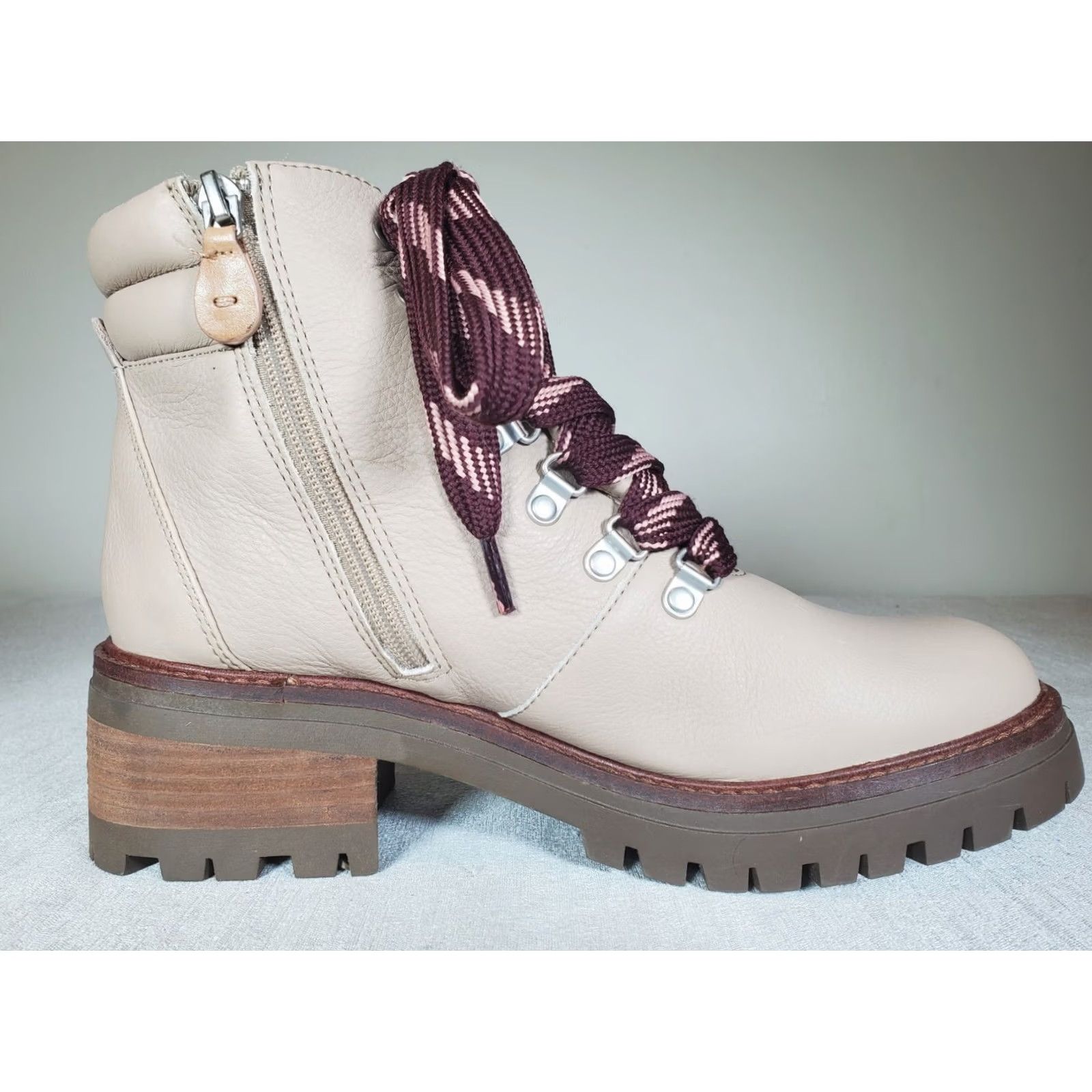 Kenneth Cole Gentle Souls Kenneth Cole BRENNA 2.1 Lace-Up Lug Sole Leather Boots Women US 8.5 Size US 9 / IT 39 - 4 Thumbnail