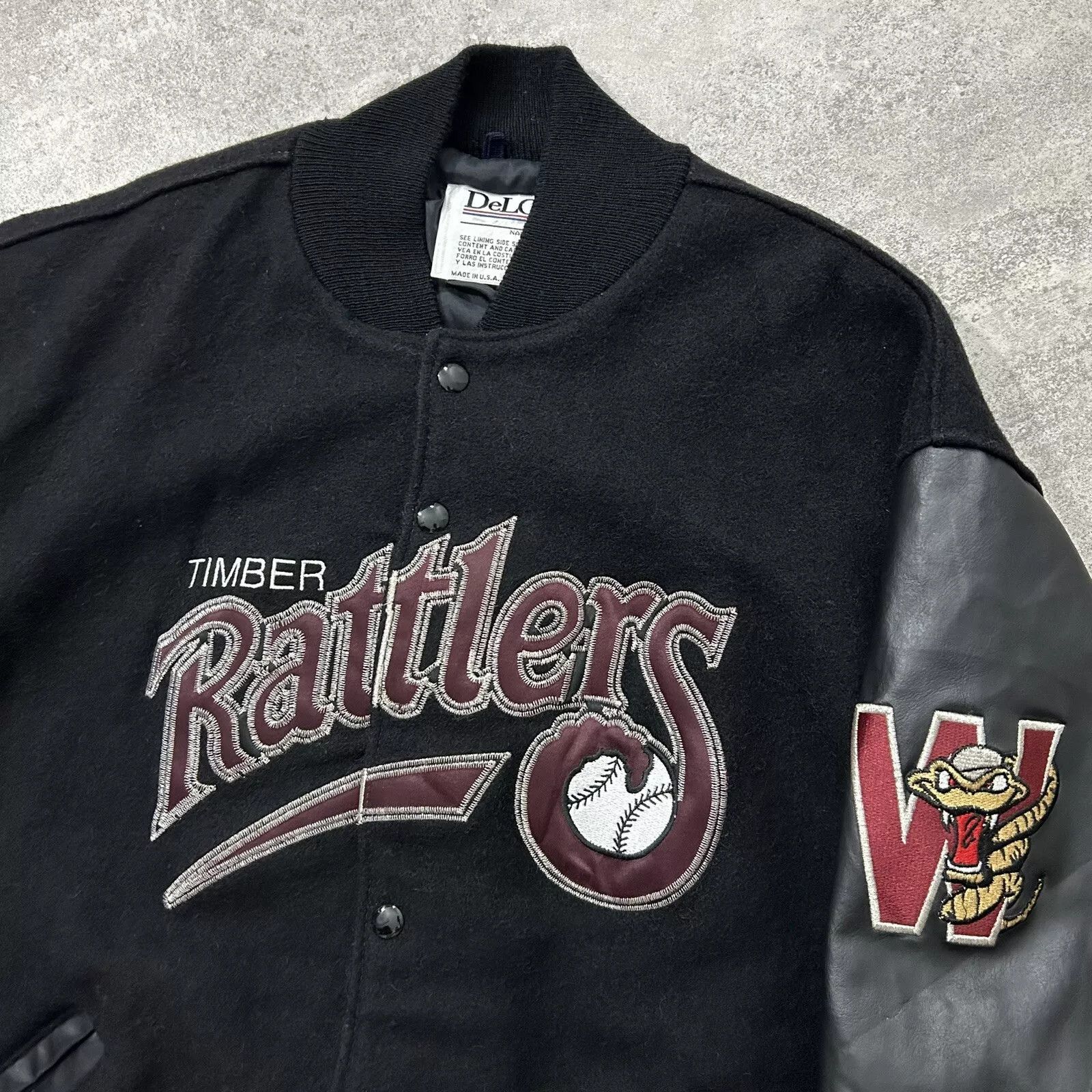 Vintage MILB WISCONSIN TIMBER RATTLERS DELONG VARSITY WOOL LEATHER Size US XXL / EU 58 / 5 - 2 Thumbnail