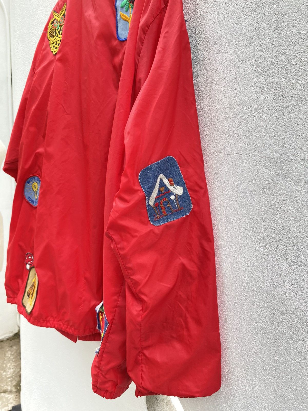 Vintage Vintage red nylon patch jacket Size US L / EU 52-54 / 3 - 11 Thumbnail