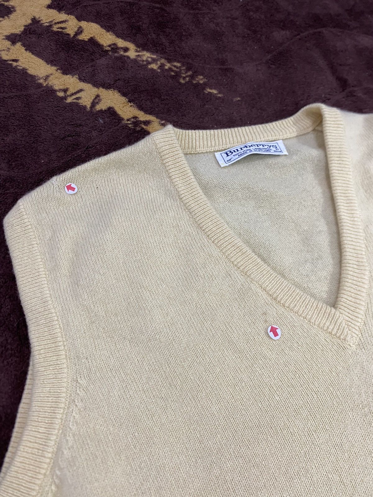 Burberry Burberry Knit Vest Pure Lambswool Logo Yellow Size US M / EU 48-50 / 2 - 6 Thumbnail