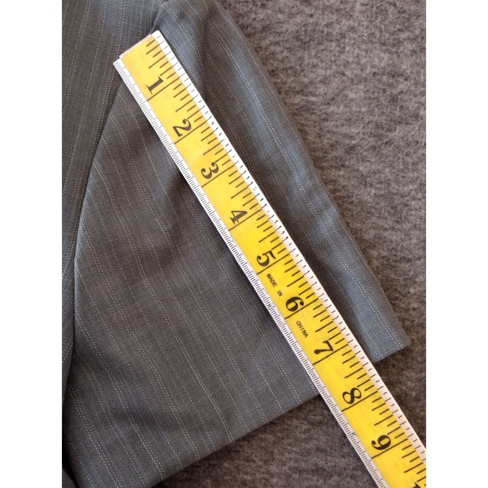Vintage BREAKIN' LOOSE Women's Blazer Shirt Gray Striped Short Jacket with Pockets 11/12 Adult Womens Size L / US 10 / IT 46 - 5 Thumbnail
