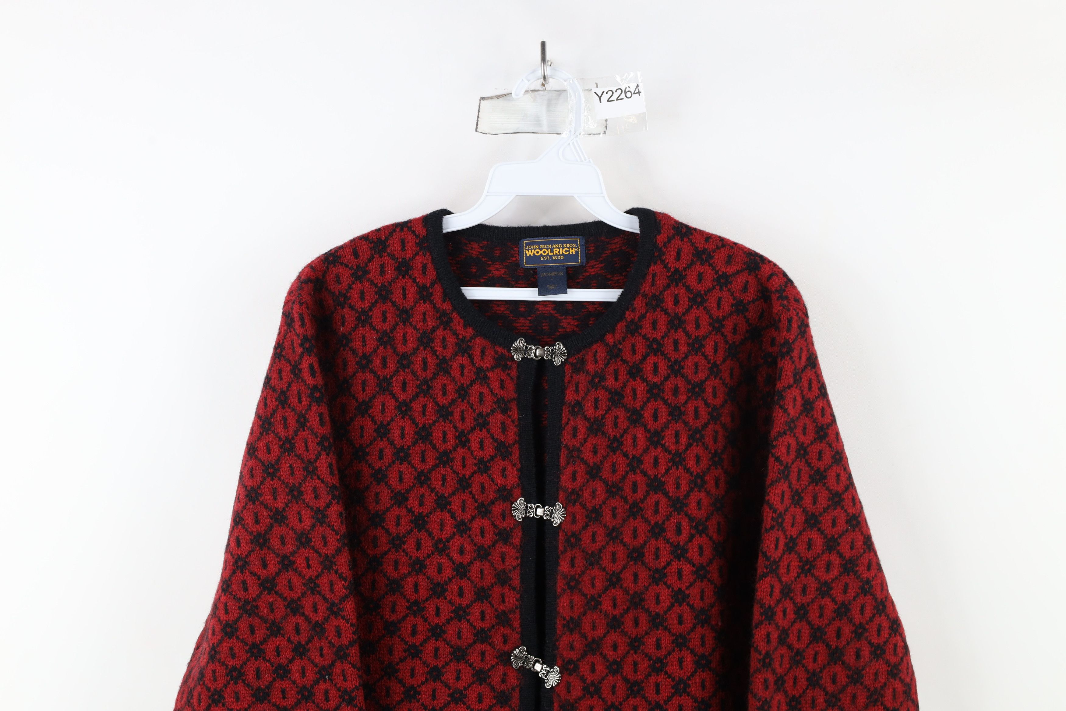 Vintage × Woolrich Woolen Mills Vintage 90s Woolrich Embroidered Knit Clasp Cardigan Sweater Size L / US 10 / IT 46 - 2 Thumbnail