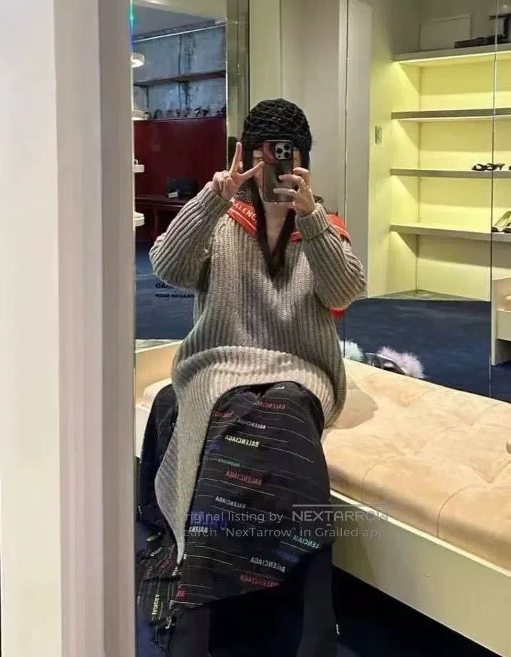Balenciaga Balenciaga Scarf Logo Collar Knit Sweater, Size 36 Size XS / US 0-2 / IT 36-38 - 5 Thumbnail