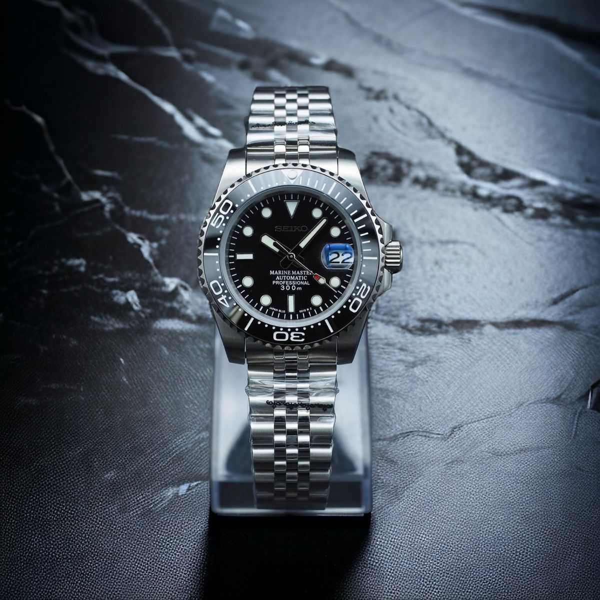 Japanese Brand Seiko Mod Submariner Black Dial Jubilee Steel Watch NH35 Size ONE SIZE - 1 Thumbnail