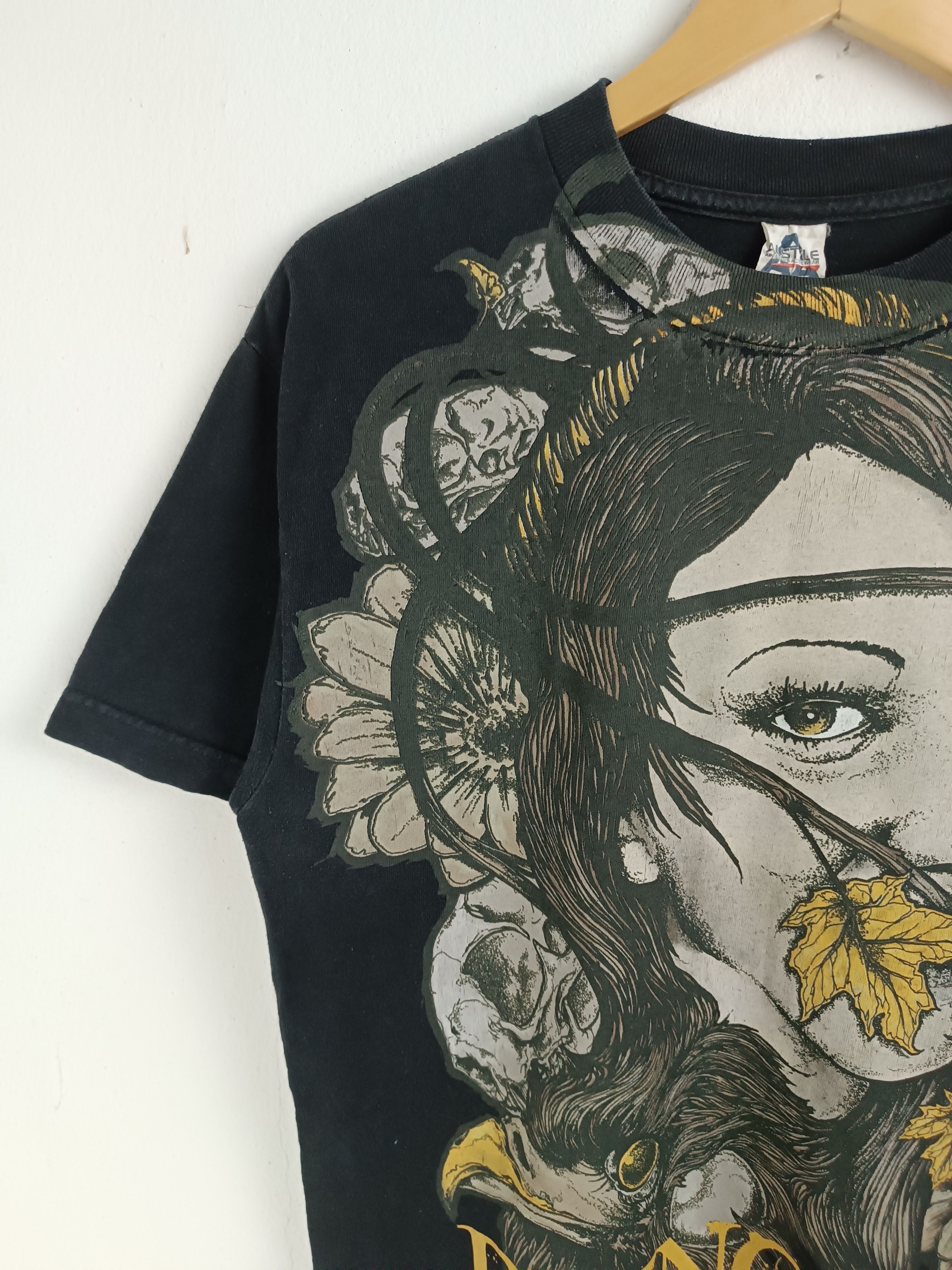 Band Tees VINTAGE Y2K BRING ME THE HORIZON AOP emo 2000 panic Size US M / EU 48-50 / 2 - 6 Thumbnail