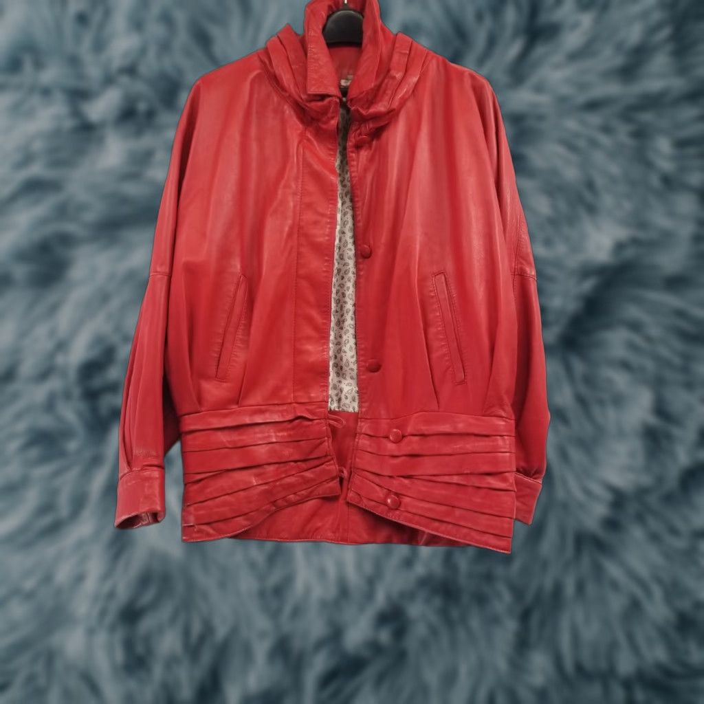 Vintage VINTAGE Giotti Leather Jacket Women 44 Red Made in Italy 90s Style Basic Jacket Size M / US 6-8 / IT 42-44 - 1 Thumbnail