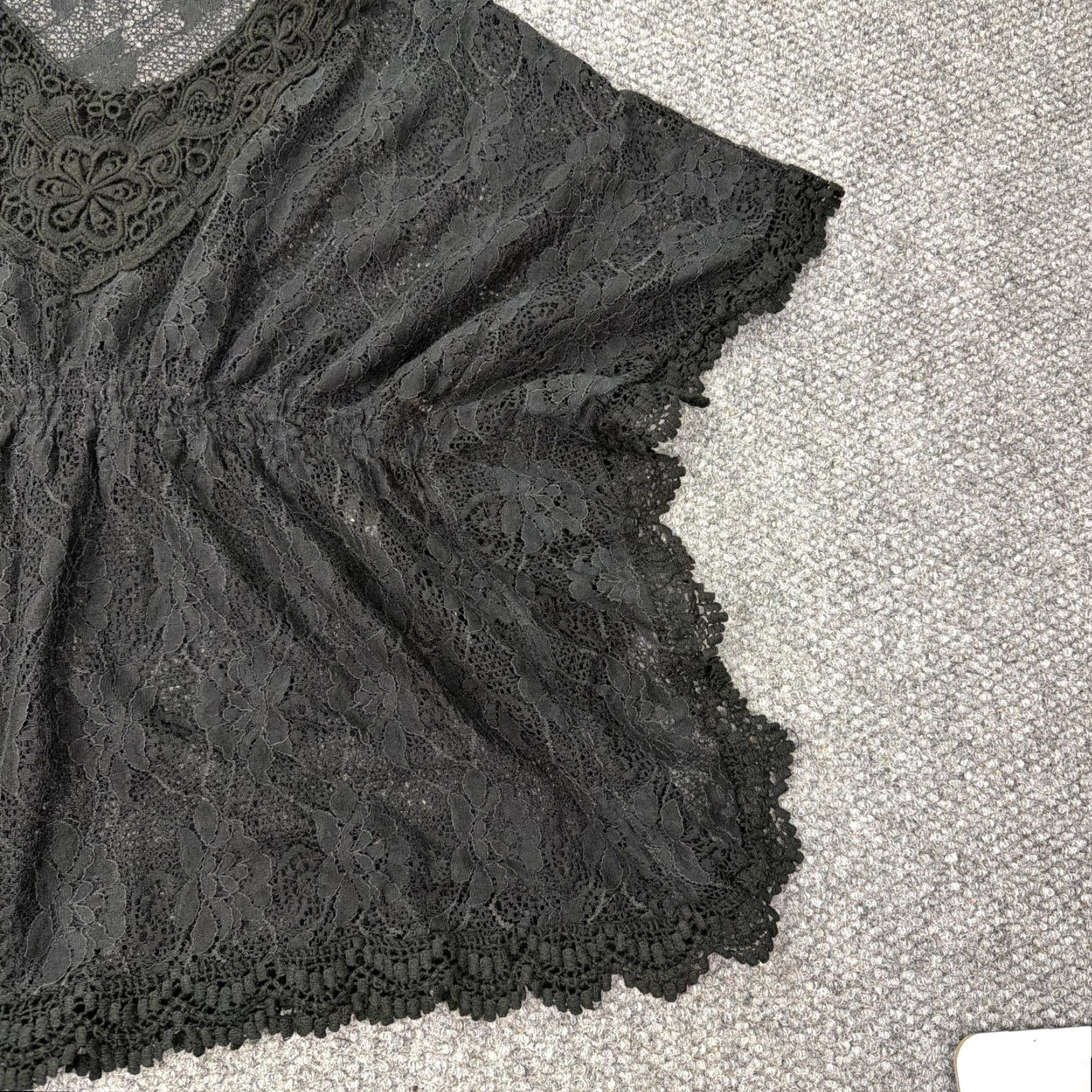Rains Rain Top Womens Medium Black Crochet Lace Boho Peasant Blouse Tunic Coverup Kimono Sleeve V-Neck Short Sleeve Floral Lightweight Womens Blouse Size M / US 6-8 / IT 42-44 - 3 Thumbnail