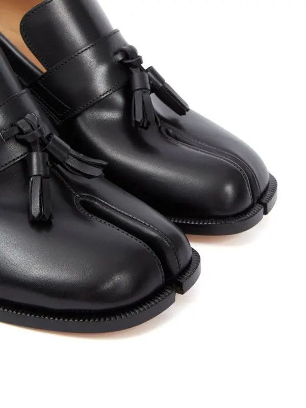 Maison Margiela o1w1db11225 Tabi Tassel Loafers in Black Size US 9 / IT 39 - 3 Thumbnail