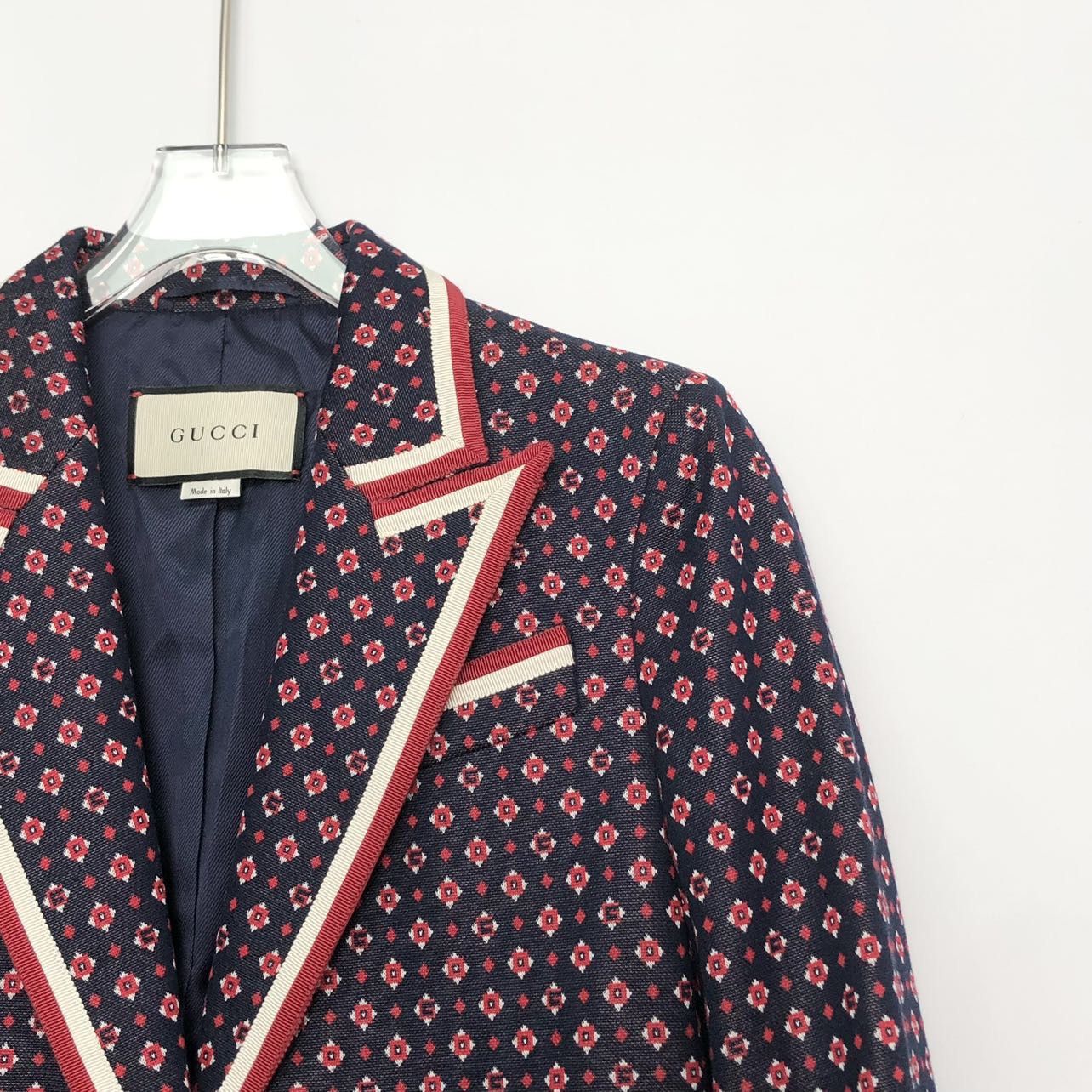 Gucci Gucci All-over Print Lapel Long Sleeve Blazer K26WX Size XS / US 0-2 / IT 36-38 - 3 Thumbnail
