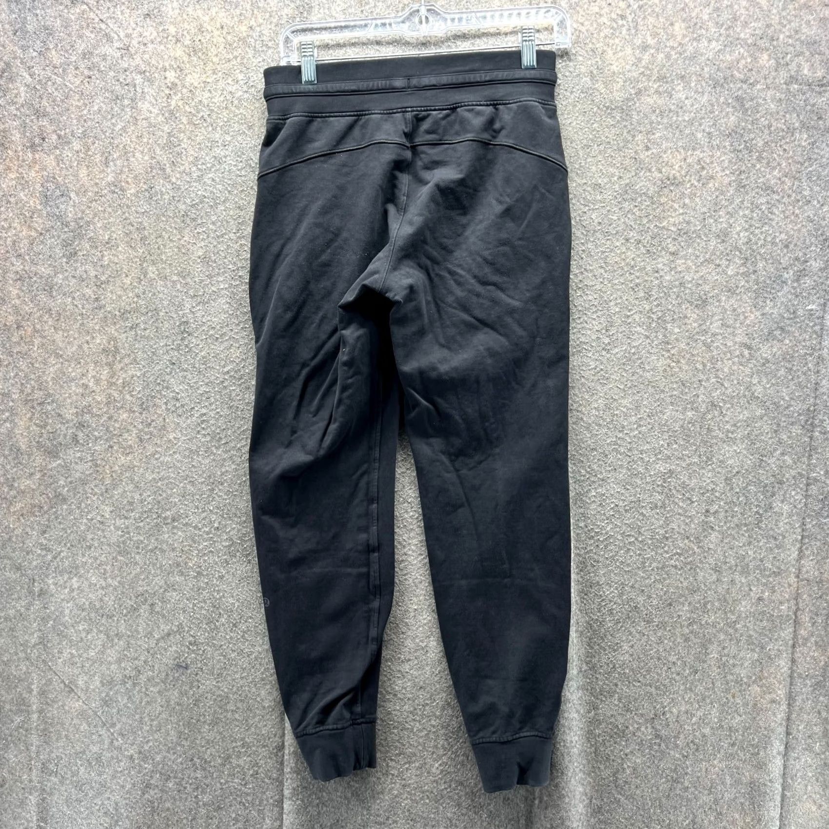 Lululemon Lululemon Jogger Womens Small Black Stretch Cuffed Sweatpants Fleece Pants Size 28" / US 6 / IT 42 - 2 Thumbnail