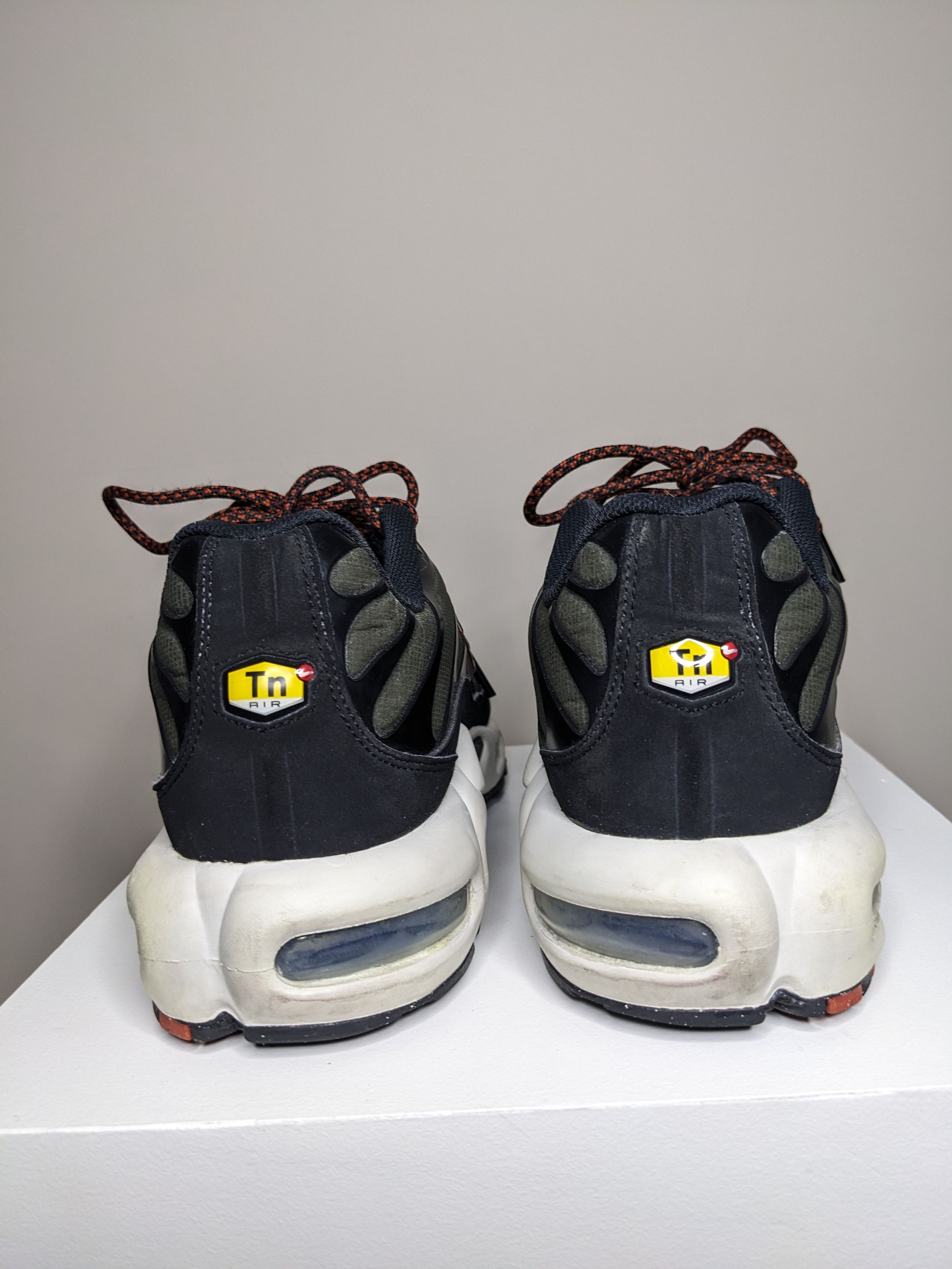 Nike Nike Air Max Plus Mens Sz 10 Cargo Khaki Phantom FB9722-300 Size US 10 / EU 43 - 14 Thumbnail