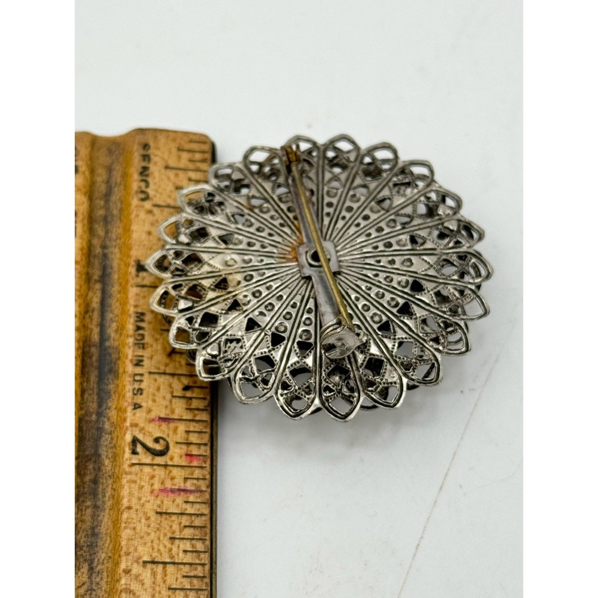 Vintage Vintage black glass cameo filigree brooch pin Size ONE SIZE - 4 Thumbnail