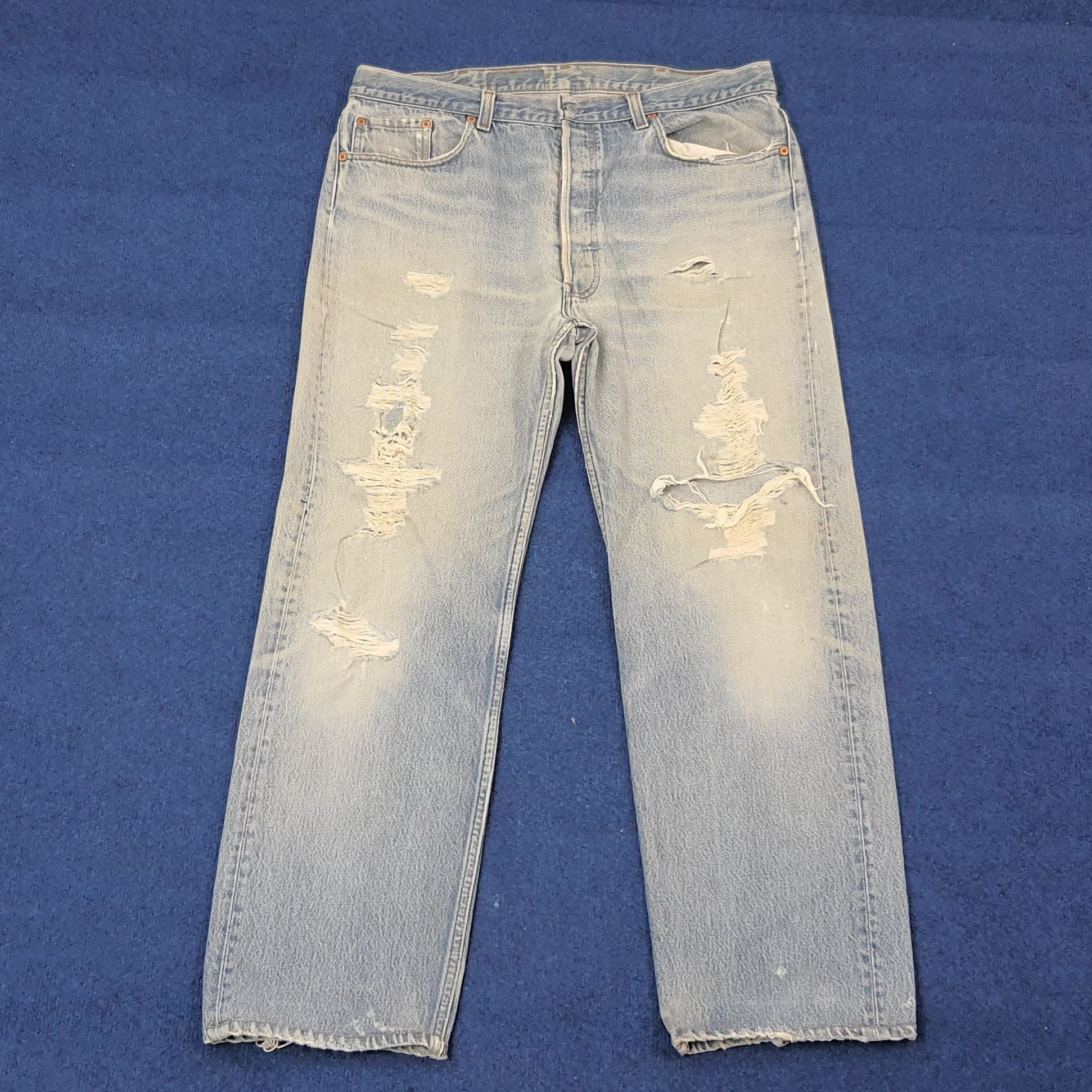Levi's Vintage Levi's Distressed Style Jeans C252N11 Size US 36 / EU 52 - 1 Thumbnail
