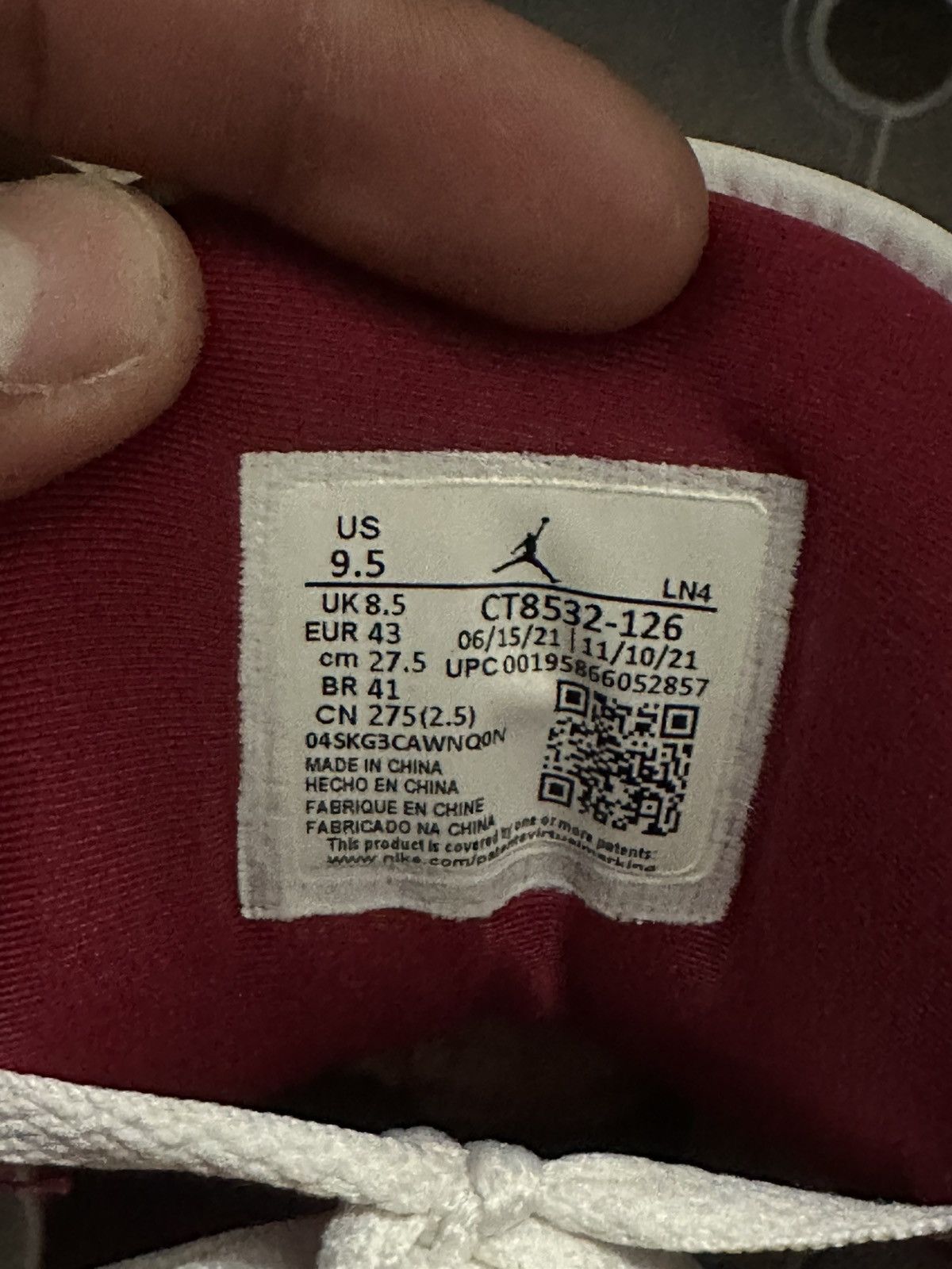 Jordan Brand Jordan retro 3 red cardinal Size US 9.5 / EU 42-43 - 9 Thumbnail