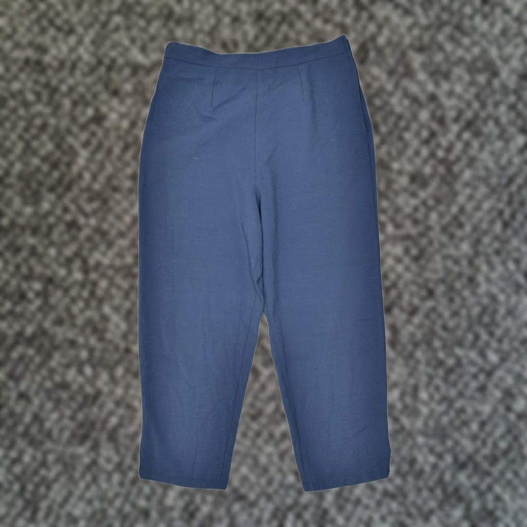 Vintage VINTAGE Womens High Waist Capri Trousers Blue Viscose Medium W28 L22 IT 44 Size 32" / US 10 / IT 46 - 1 Thumbnail