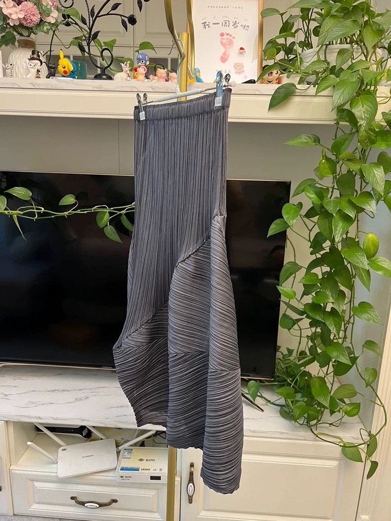 Issey Miyake Issey Miyake size:3 Grey irregular-shaped dress Size 42" / US 20 - 5 Thumbnail