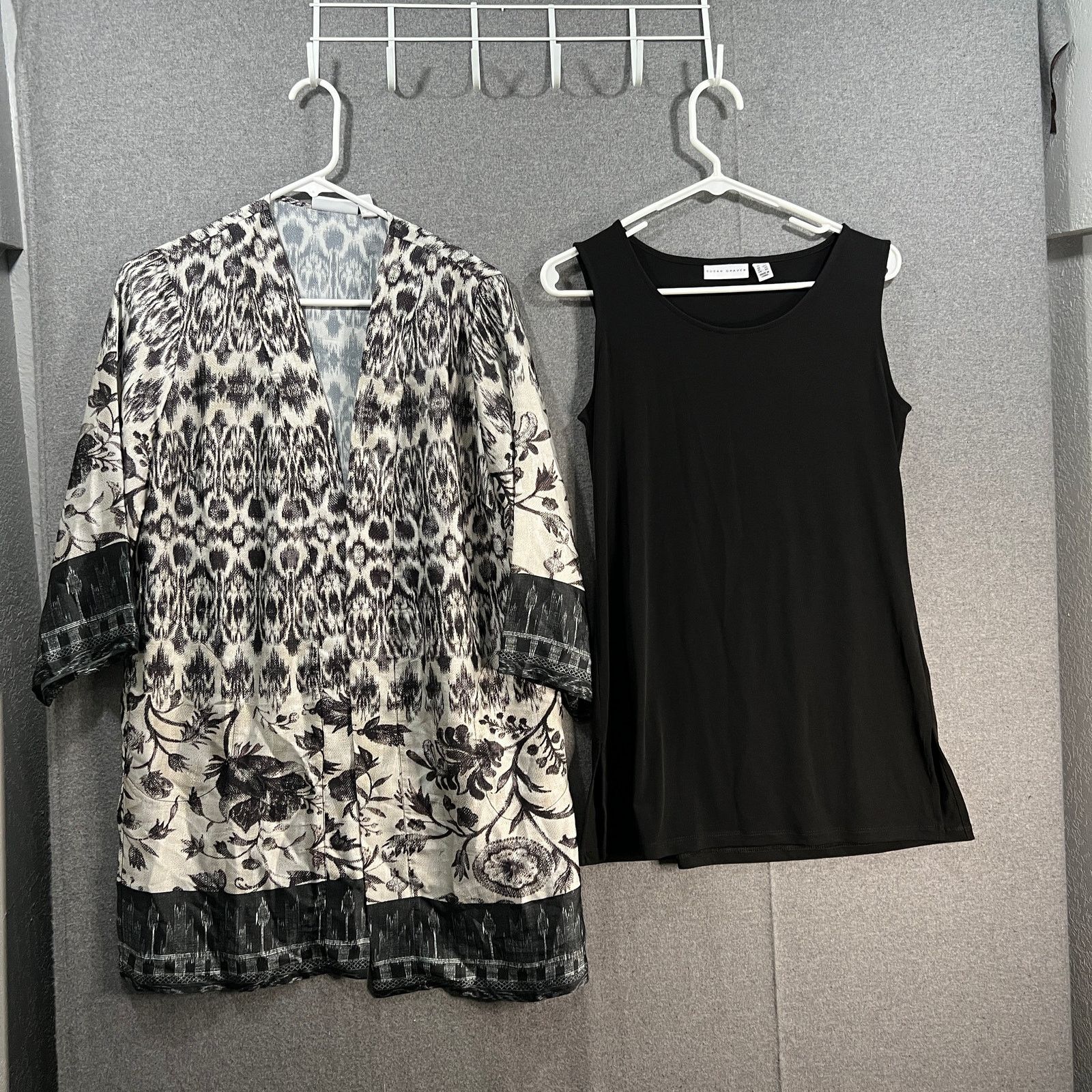 Other Susan Graver Printed Charmeuse Cardigan and Knit Size XXS / US 00 / IT 34 - 1 Thumbnail
