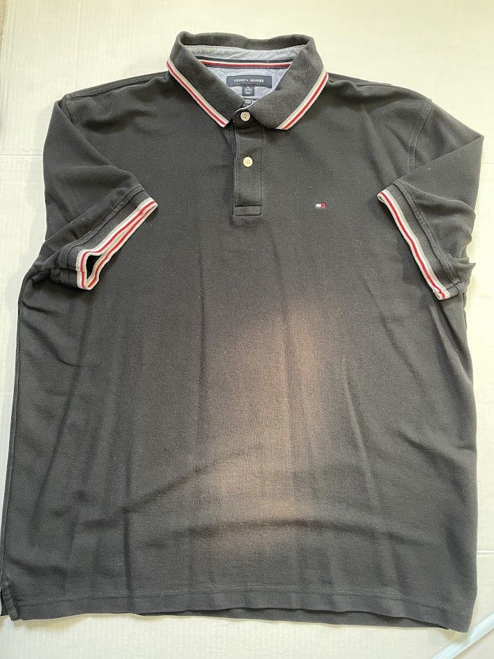Tommy Hilfiger Tommy Hilfiger Polo Stripe Collar Size US XL / EU 56 / 4 - 1 Thumbnail