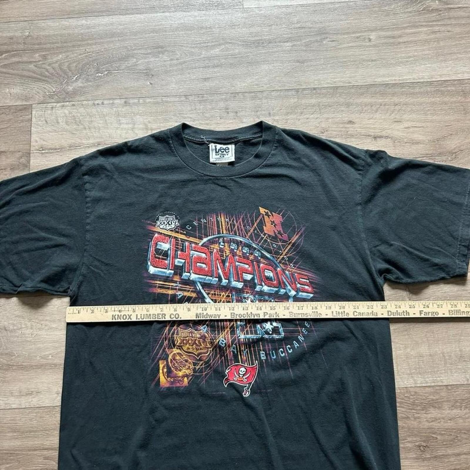 Lee Vintage Tampa Bay Bucs Lee black Buccaneers Super Bowl XL Size US XL / EU 56 / 4 - 5 Thumbnail