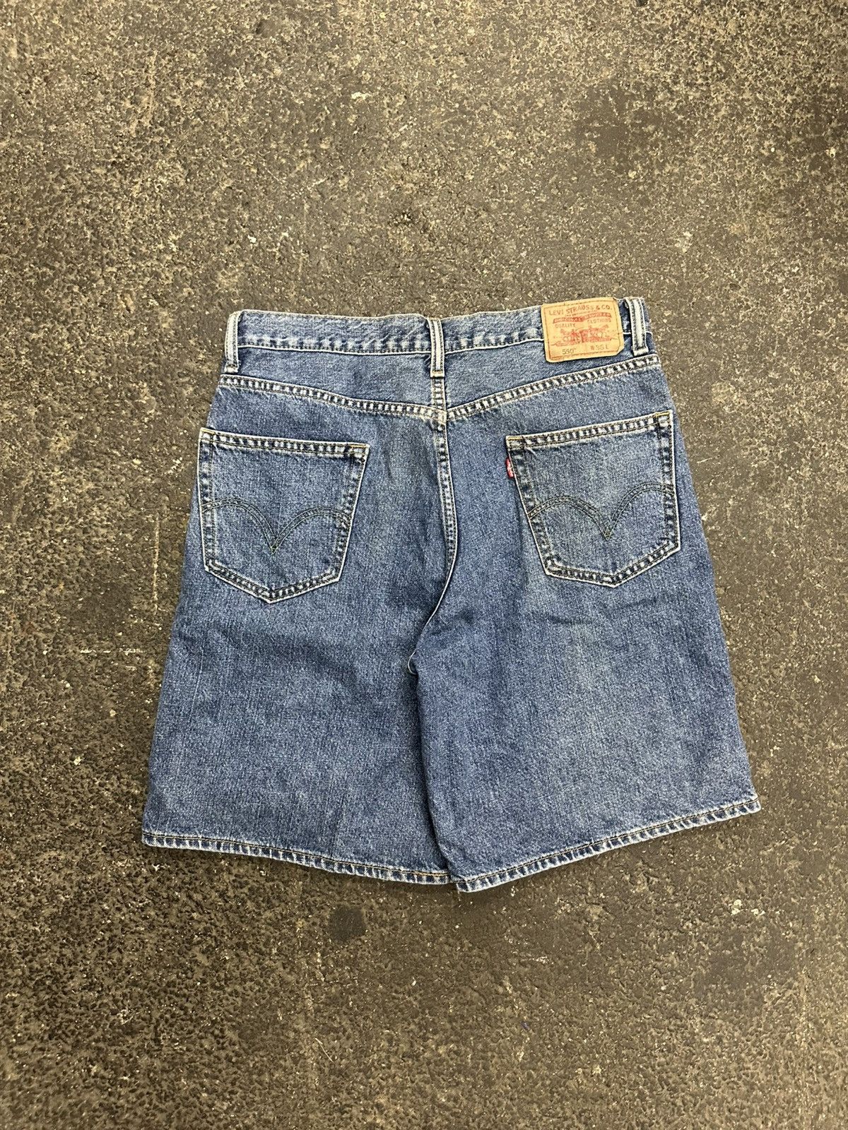Levi's × Vintage Y2K Levi’s 550 jorts Size US 34 / EU 50 - 1 Thumbnail