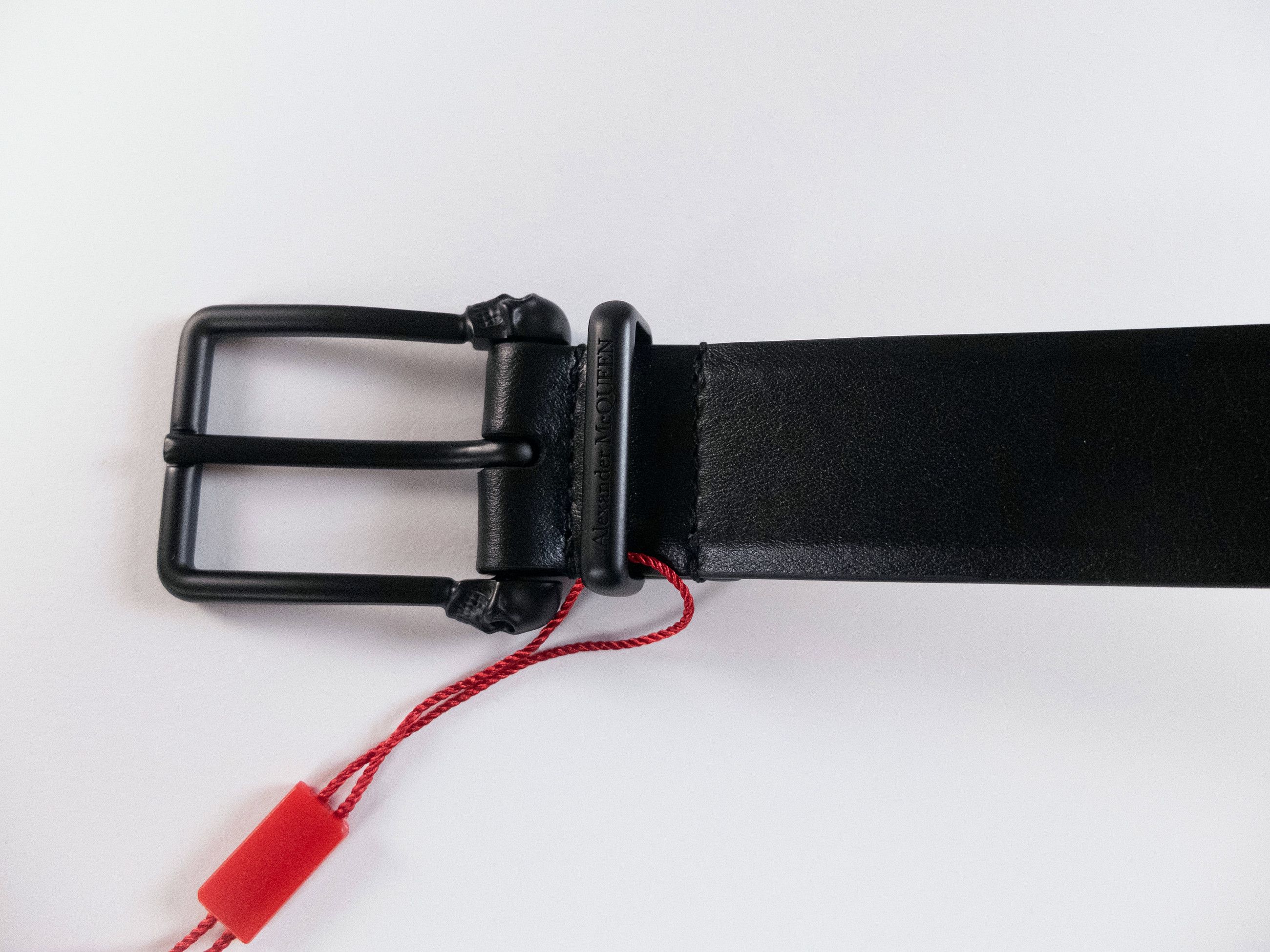 Alexander McQueen ALEXANDER MCQUEEN black graffiti logo leather belt 100 q Size 38 - 4 Thumbnail