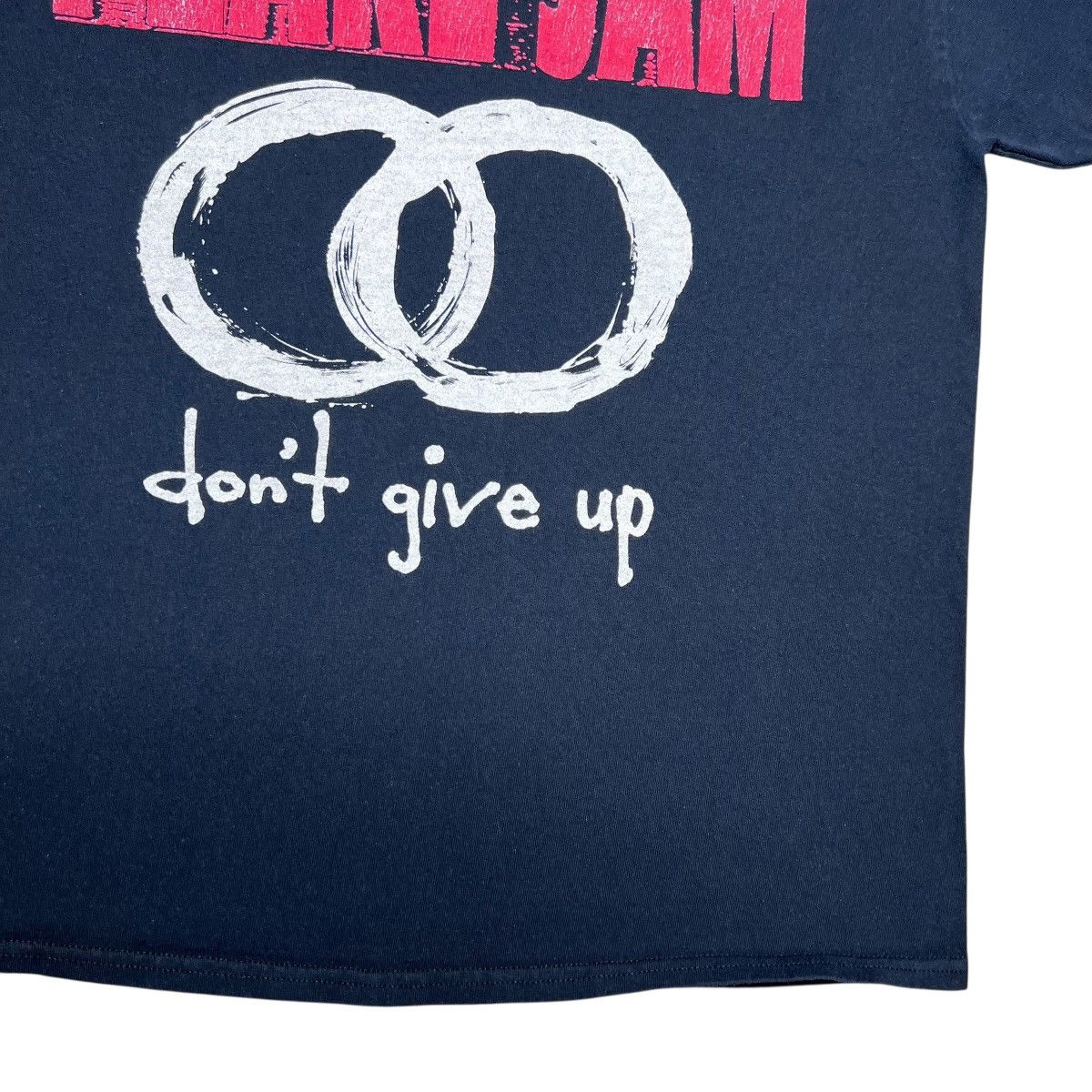 Gildan Vintage 2000s Pearl Jam Don’t Give Up Spell Out Band Tee Size US M / EU 48-50 / 2 - 7 Thumbnail