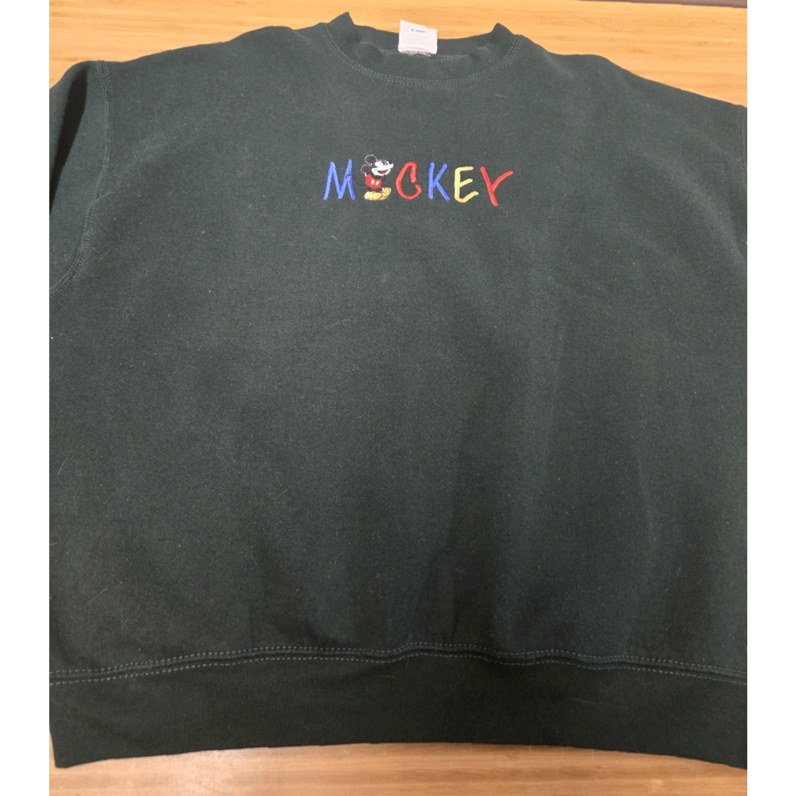 Disney VINTAGE Mickey & Co Sweatshirt Mens Large Green Embroidered Mickey Mouse 90s Size US L / EU 52-54 / 3 - 3 Thumbnail