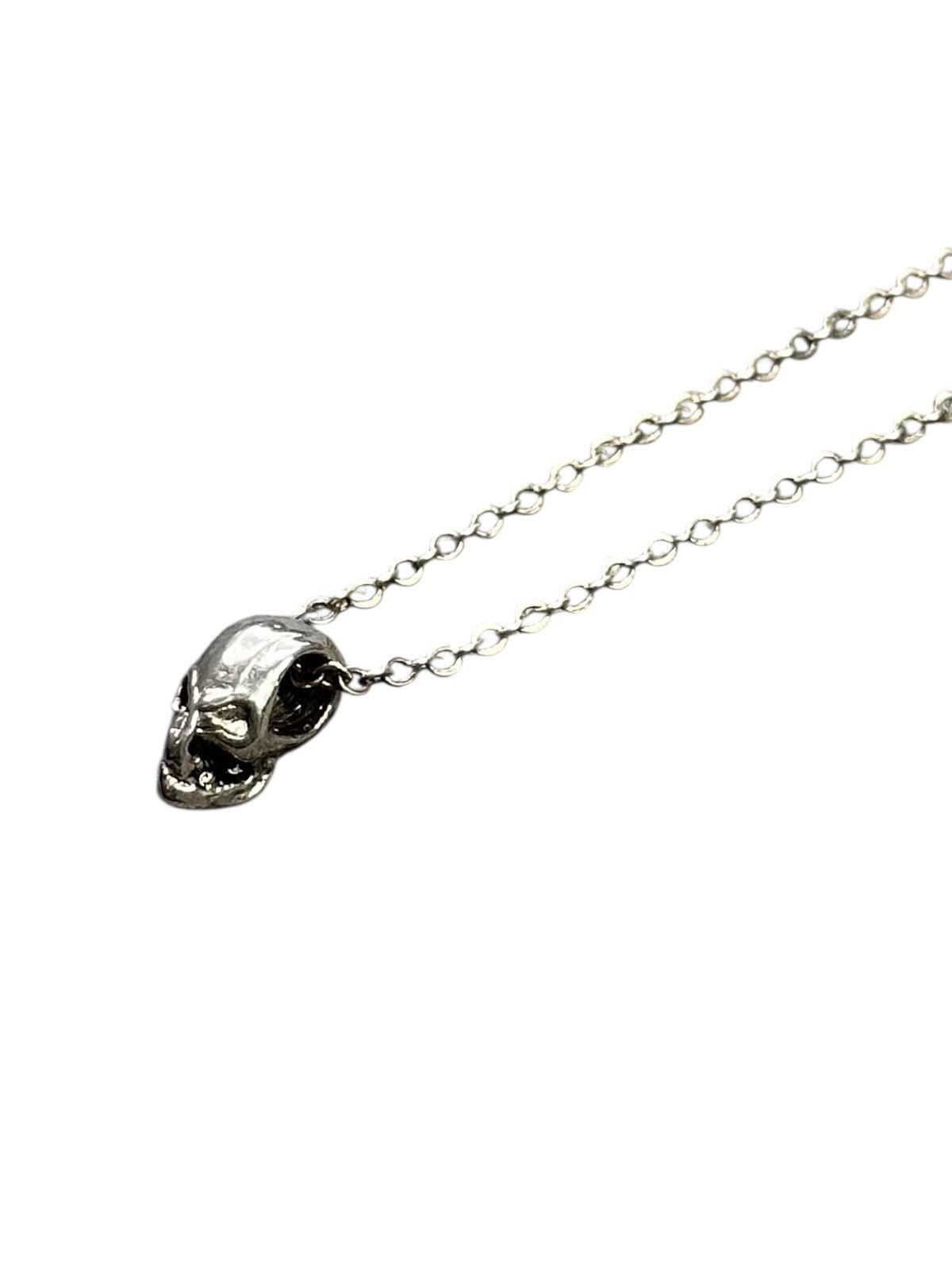 1990s JAPANESE MADE STERLING SILVER SKULL SCULPTED NECLACE