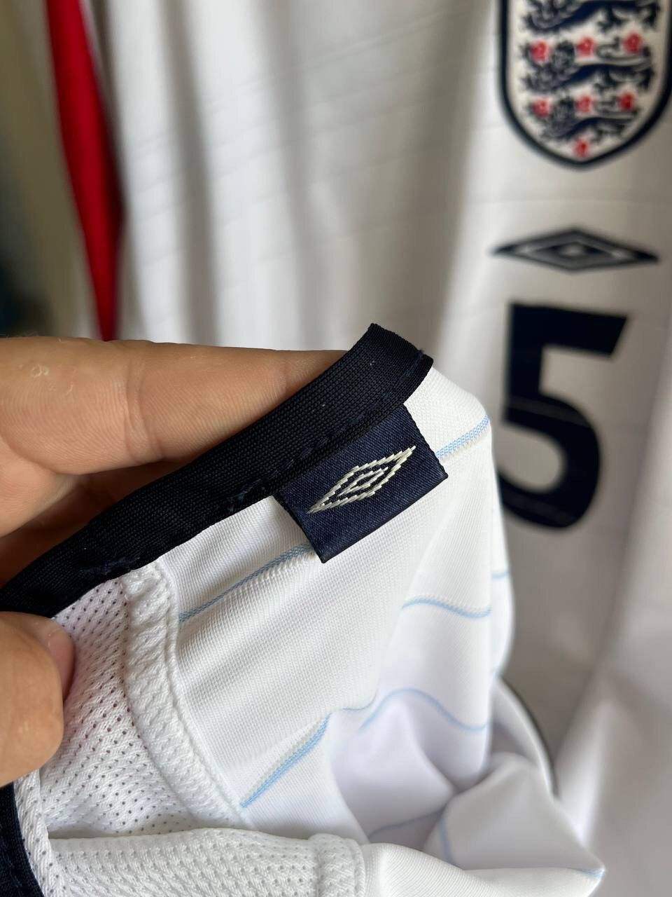 Umbro × Vintage Umbro England 2003 2005 Terry #5 Long Sleeve Jersey Size US L / EU 52-54 / 3 - 14 Thumbnail