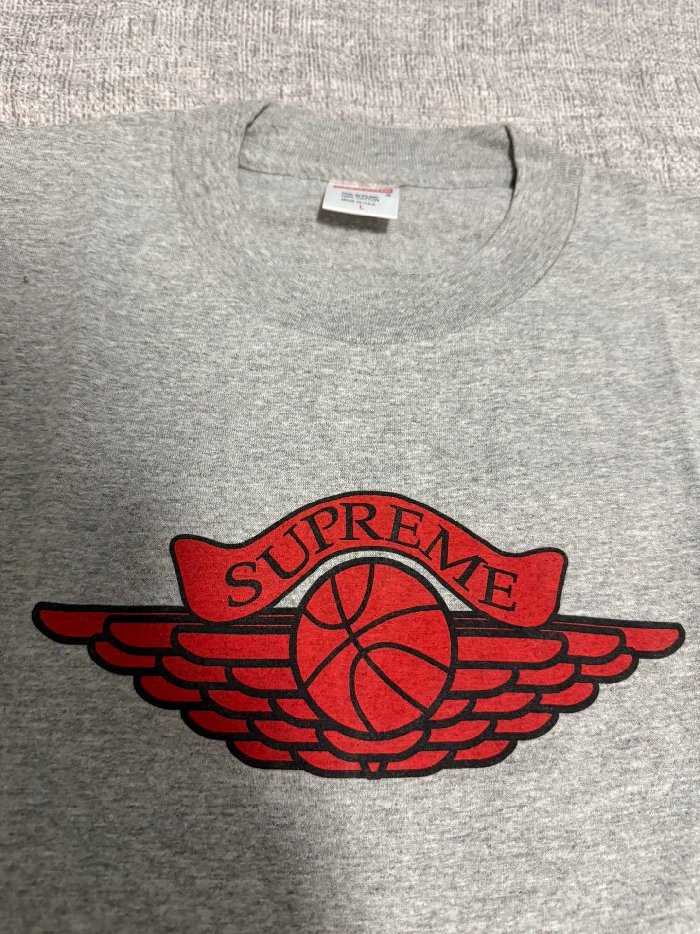 Supreme Supreme 1998 Jordan Wing Logo Collab Silk Tag Gray L Tee Size US L / EU 52-54 / 3 - 2 Thumbnail