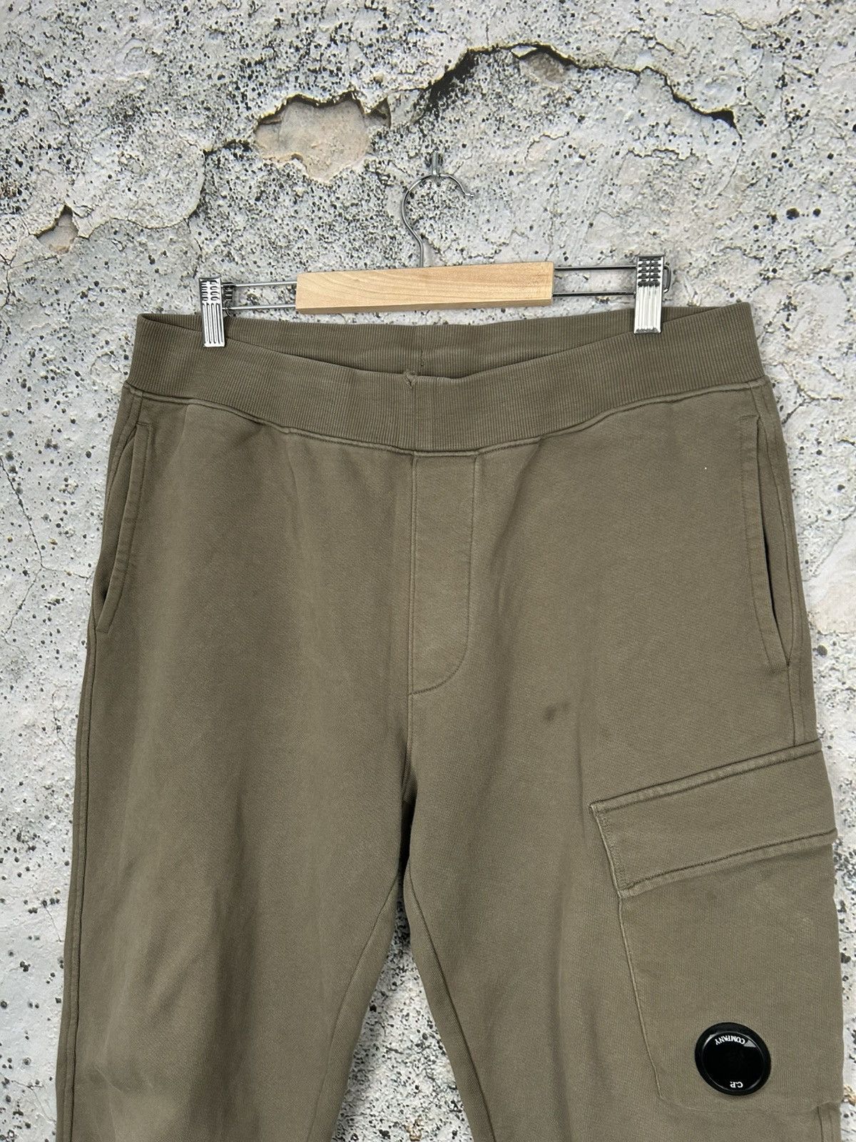 C.P. Company Vintage C.P. Company Khaki Sweatpants Streetwear Rare Size US 32 / EU 48 - 4 Thumbnail