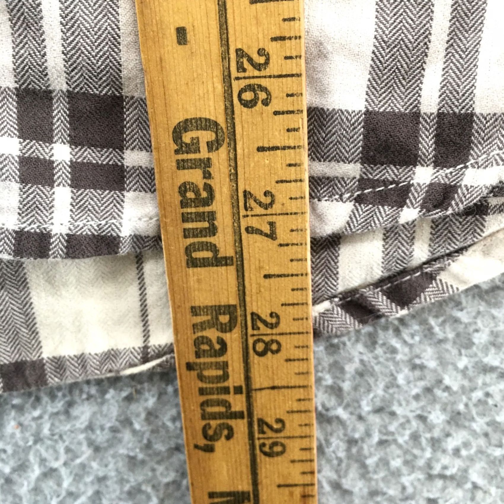 American Eagle Outfitters American Eagle Outfitters Casual Shirt Mens M Beige Plaid Athletic Long Sleeve Size US M / EU 48-50 / 2 - 5 Thumbnail