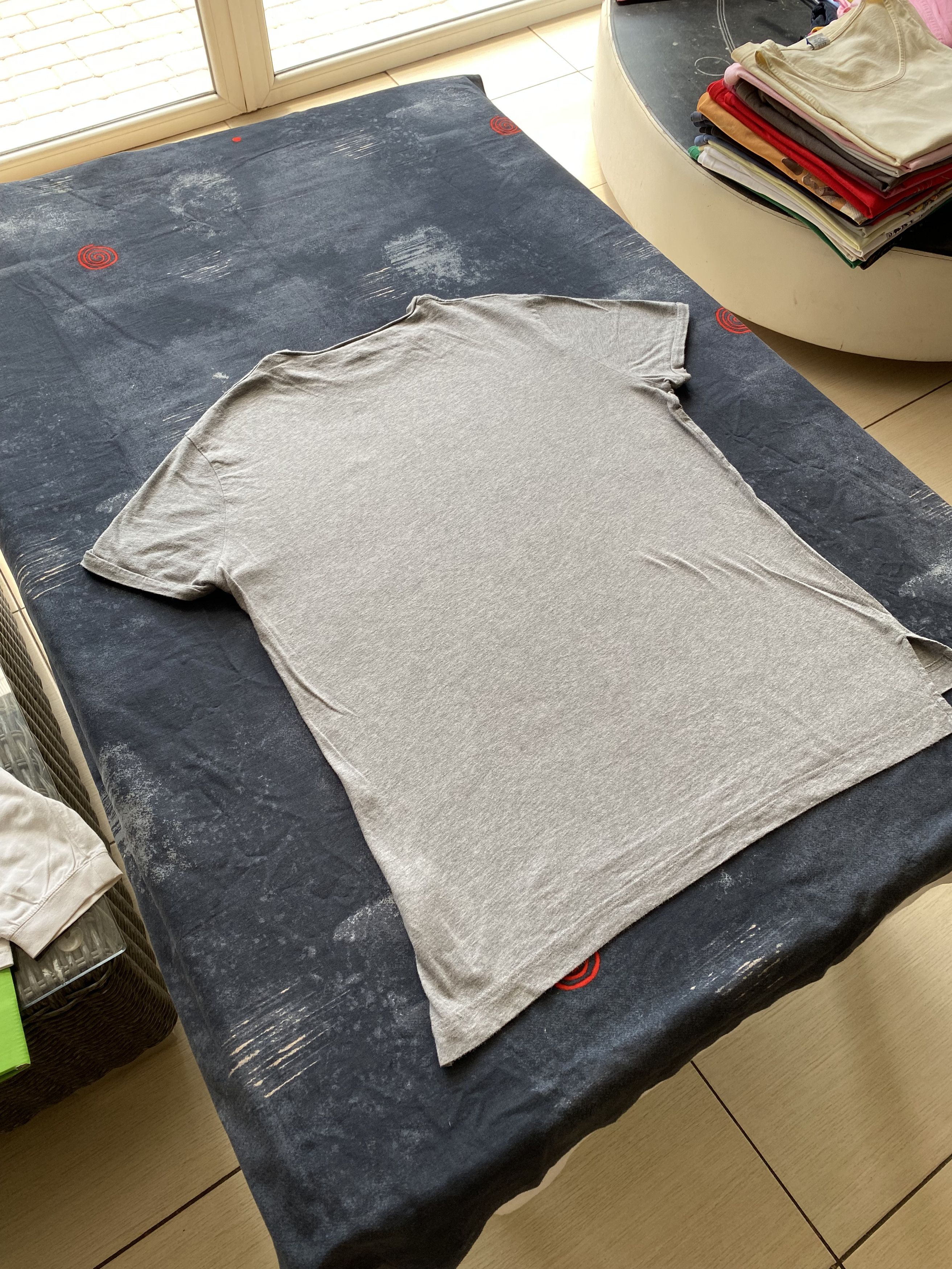Vintage Vivienne Westwood Vintage Orb Gray Tee Size US L / EU 52-54 / 3 - 14 Thumbnail