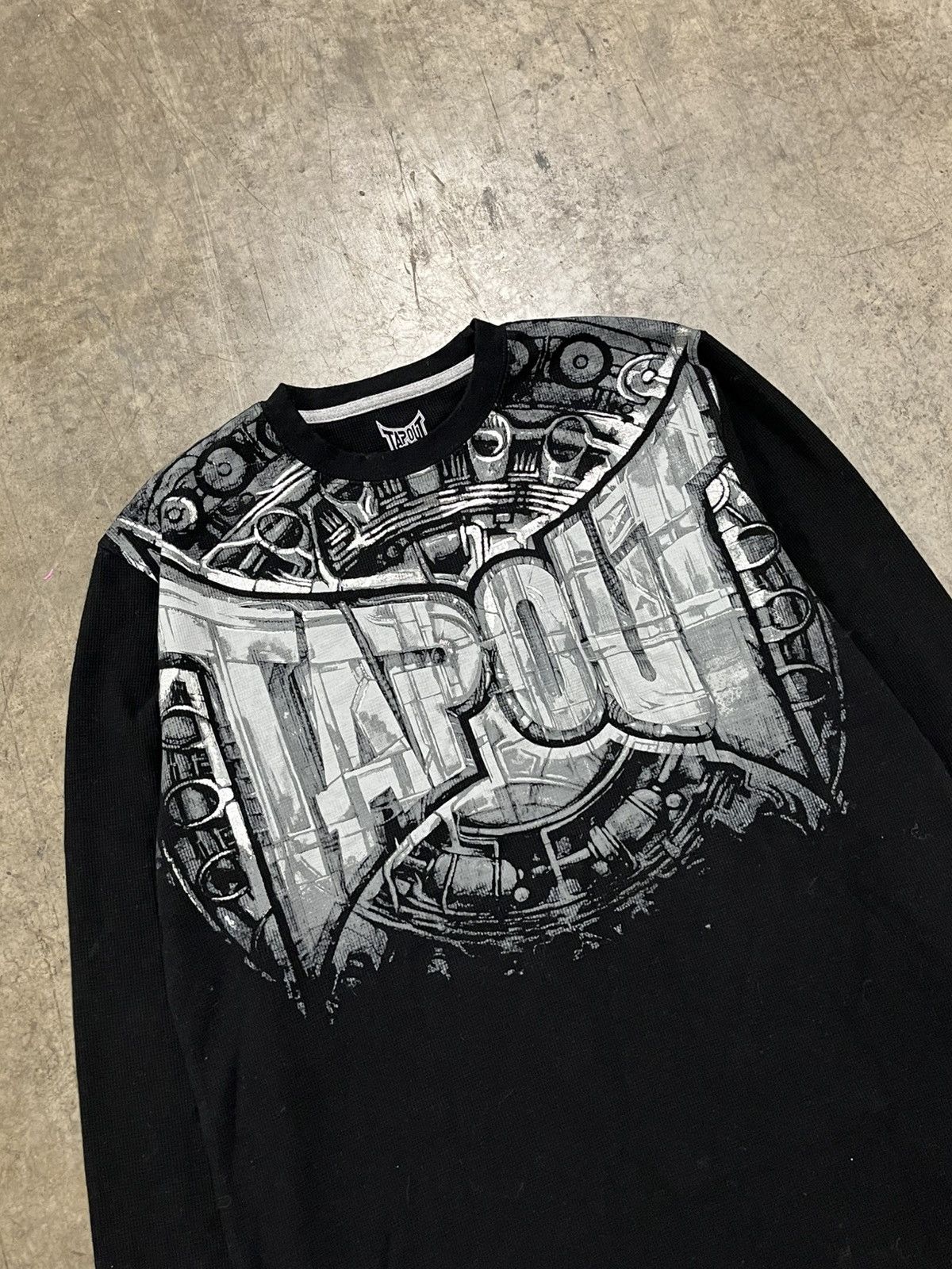 Affliction × Tapout × Vintage Y2K tap out thermal grunge opium skater affliction style Size US XL / EU 56 / 4 - 5 Thumbnail
