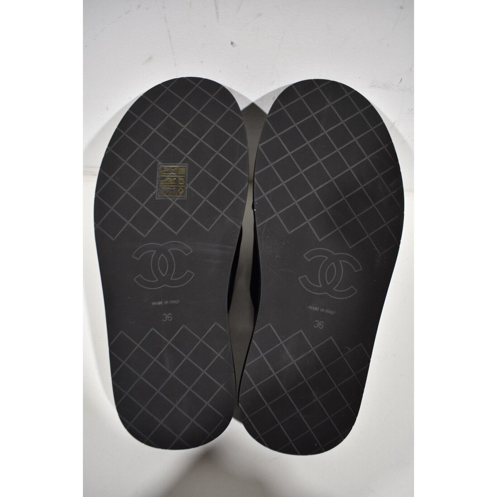 Chanel Chanel REV Black Fabric Criss Cross Puffy CC Logo Slide Mule Size US 6 / IT 36 - 12 Thumbnail