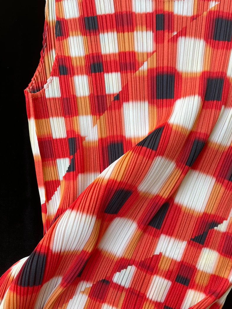 Issey Miyake Issey Miyake size:3 Orange pleated watermelon dress Size S / US 4 / IT 40 - 3 Thumbnail