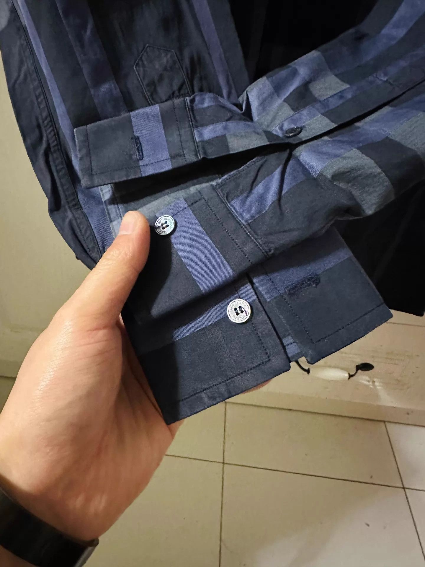 Burberry BURBERRY Men's Blue Check Runway Shirt M 98 New Size US M / EU 48-50 / 2 - 7 Thumbnail