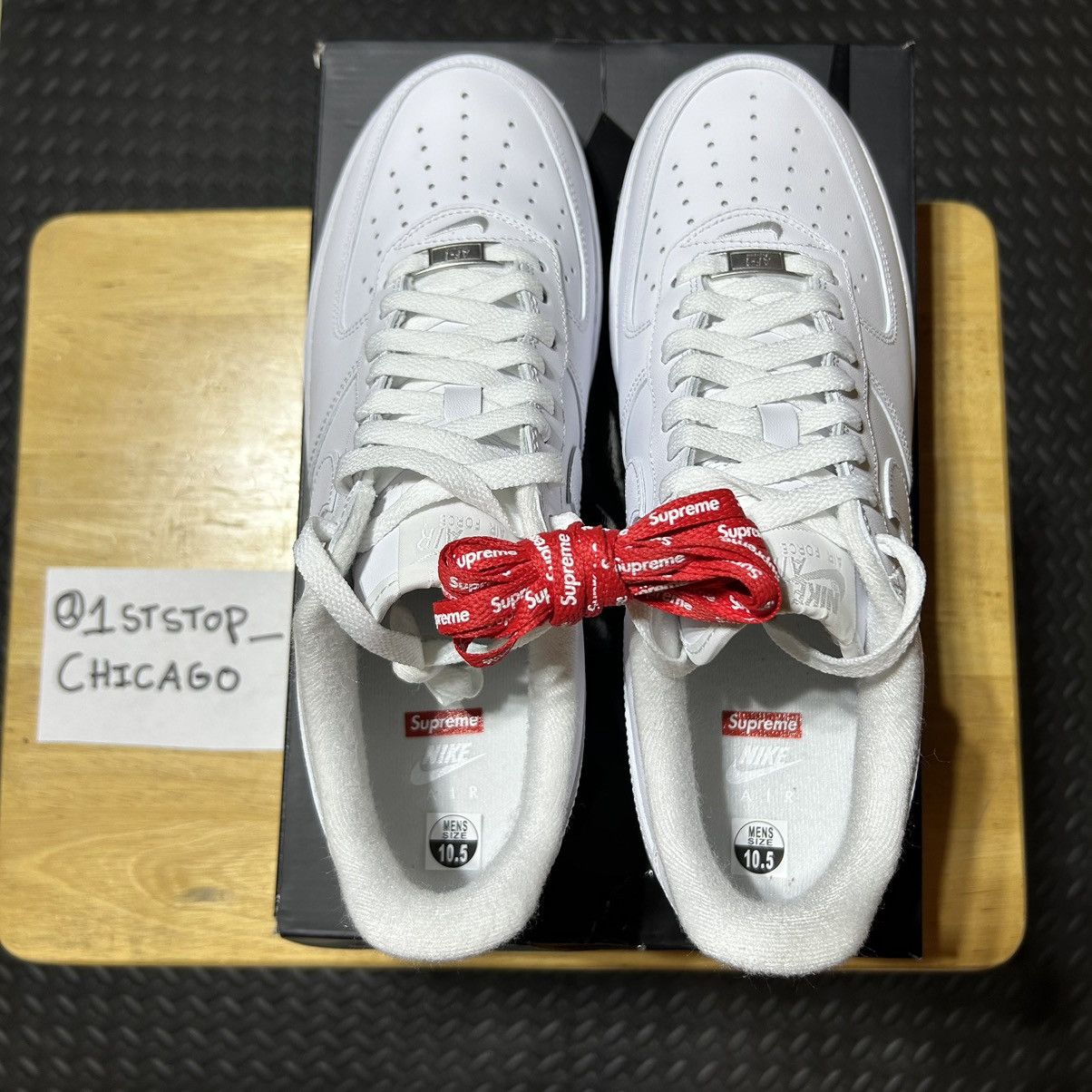 Nike × Supreme Supreme Nike Air Force 1 Low Men’s Size 10.5 White NEW Size US 10.5 / EU 43-44 - 5 Thumbnail