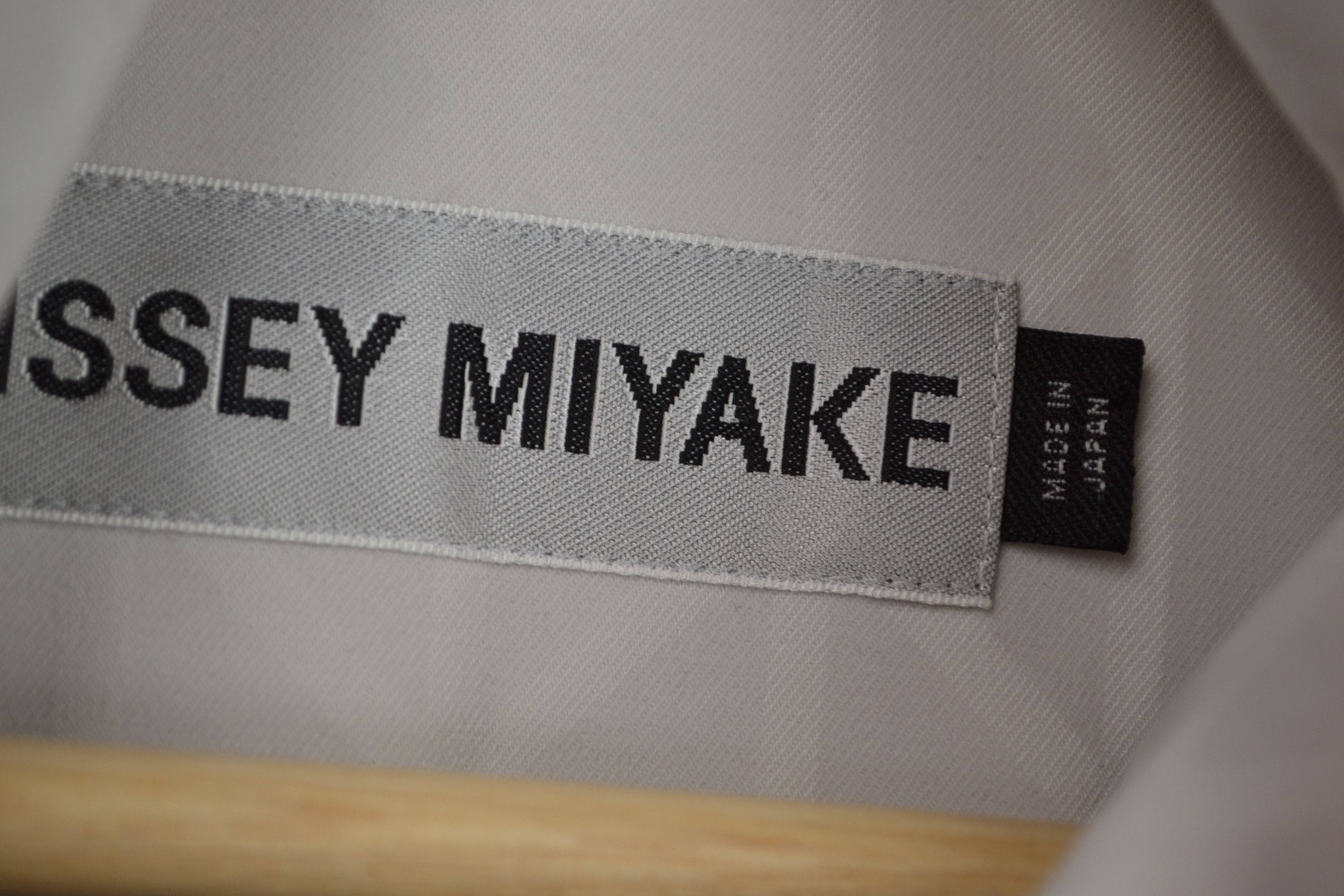 Issey Miyake Issey Miyake 1 Size Gray Blink Coat Bao Style Japan XS-S Size S / US 4 / IT 40 - 18 Thumbnail