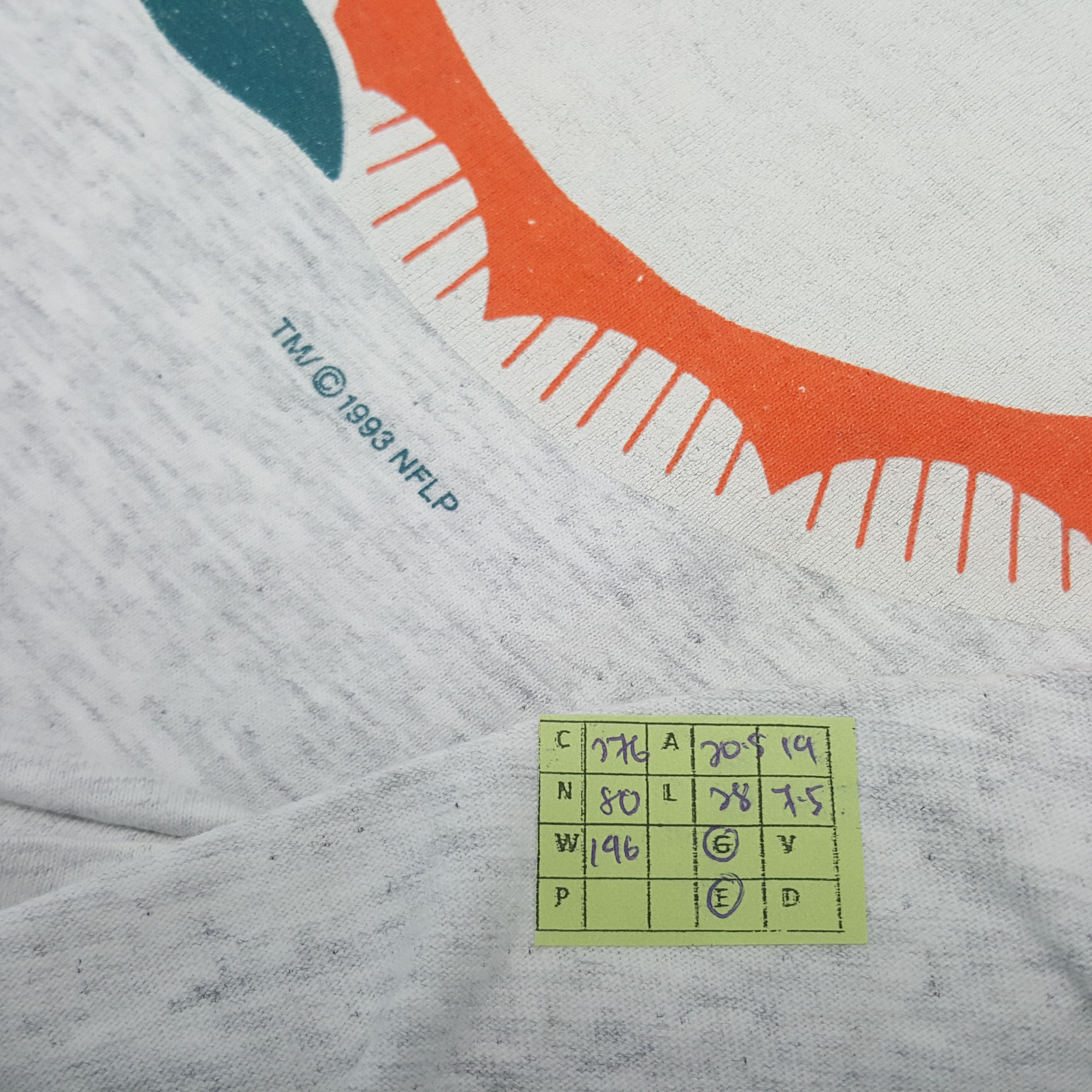 NFL × Starter × Vintage Vintage Miami Dolphins American Football Team Tshirt C276N80 Size US M / EU 48-50 / 2 - 6 Thumbnail