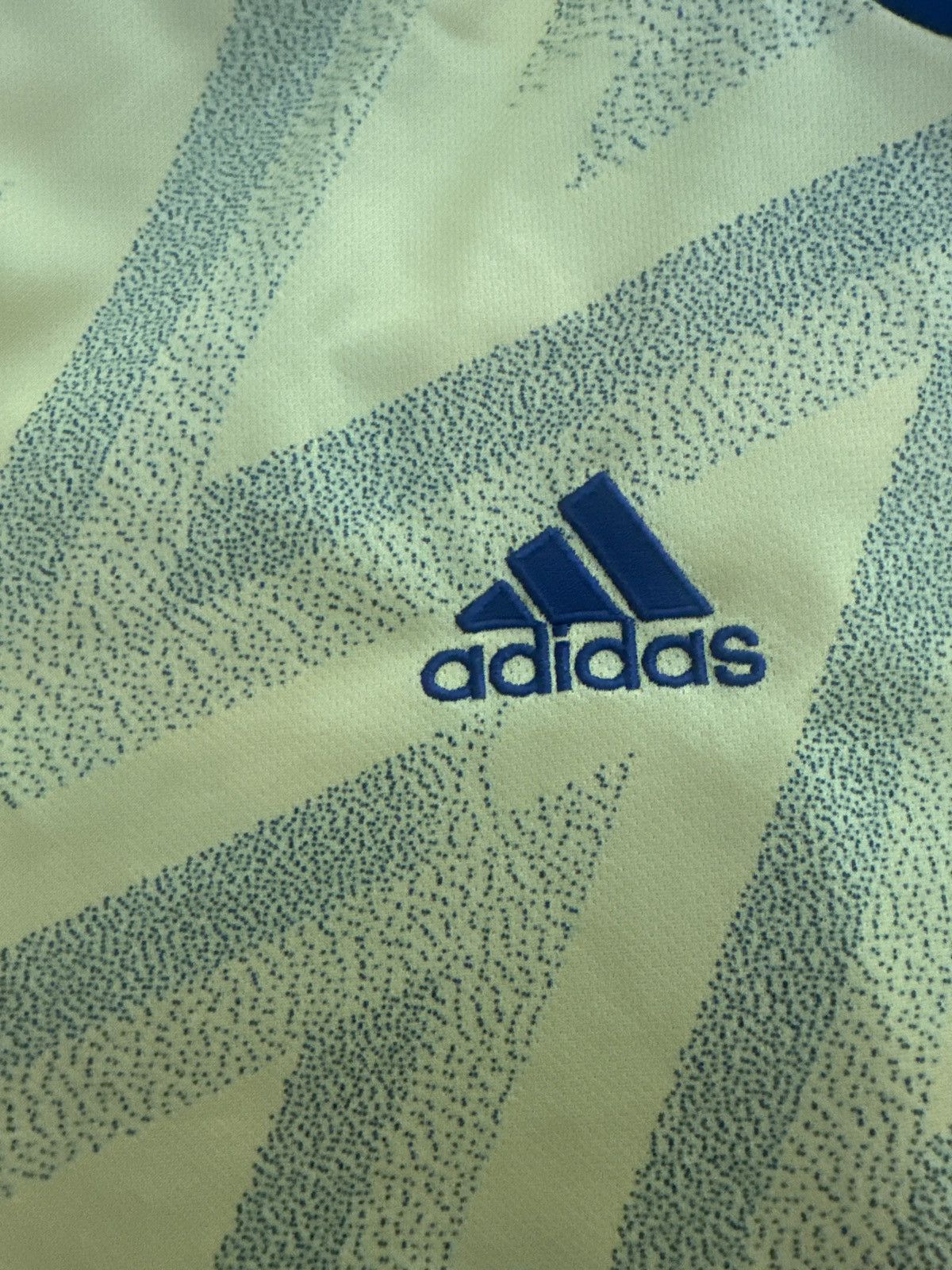 Adidas Arsenal 19/20 away shirt Size US L / EU 52-54 / 3 - 5 Thumbnail